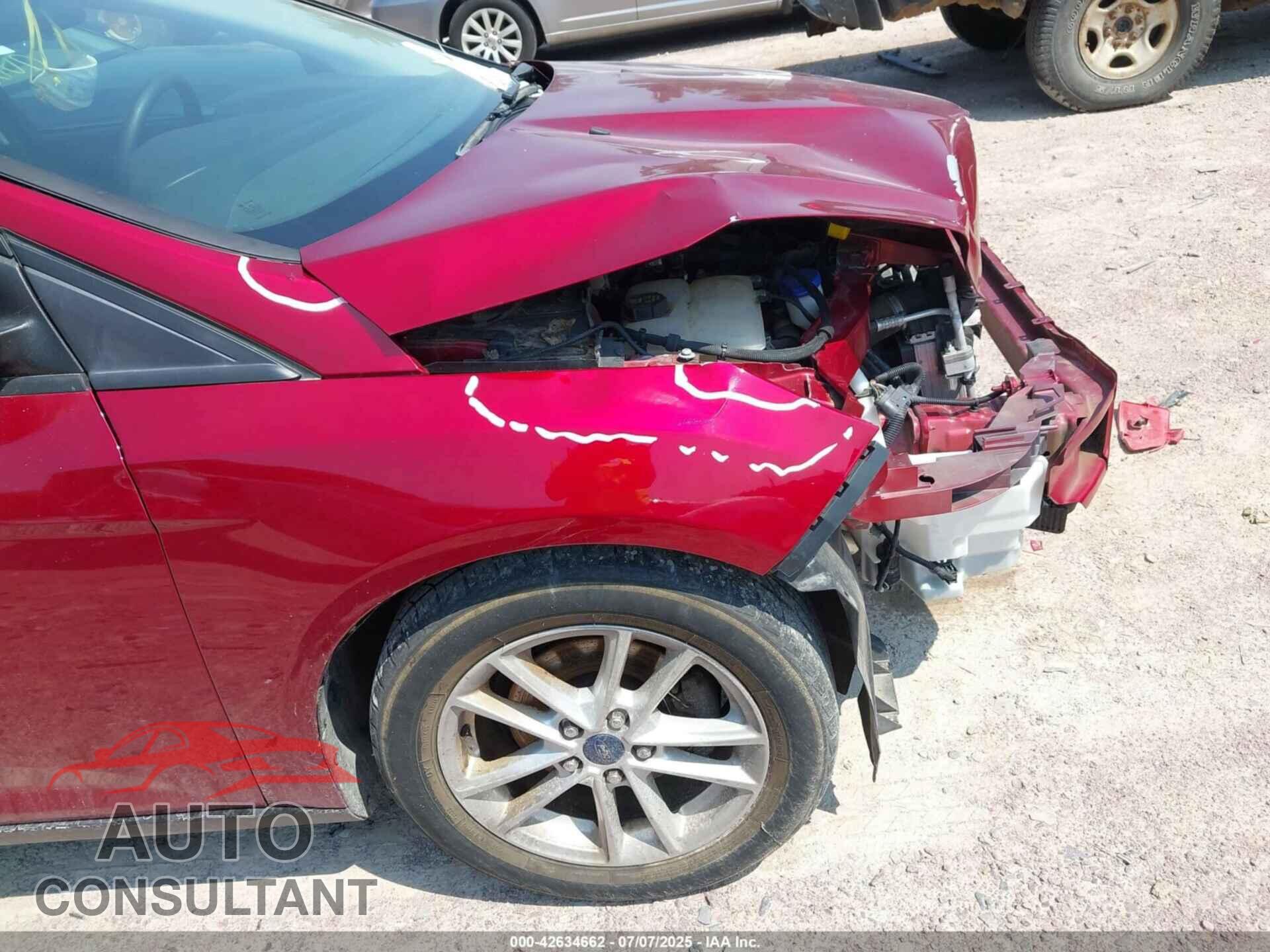 FORD FOCUS 2015 - 1FADP3FE8FL341354