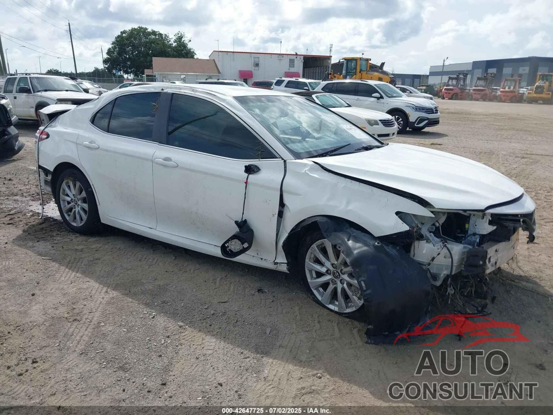TOYOTA CAMRY 2018 - JTNB11HK4J3013895