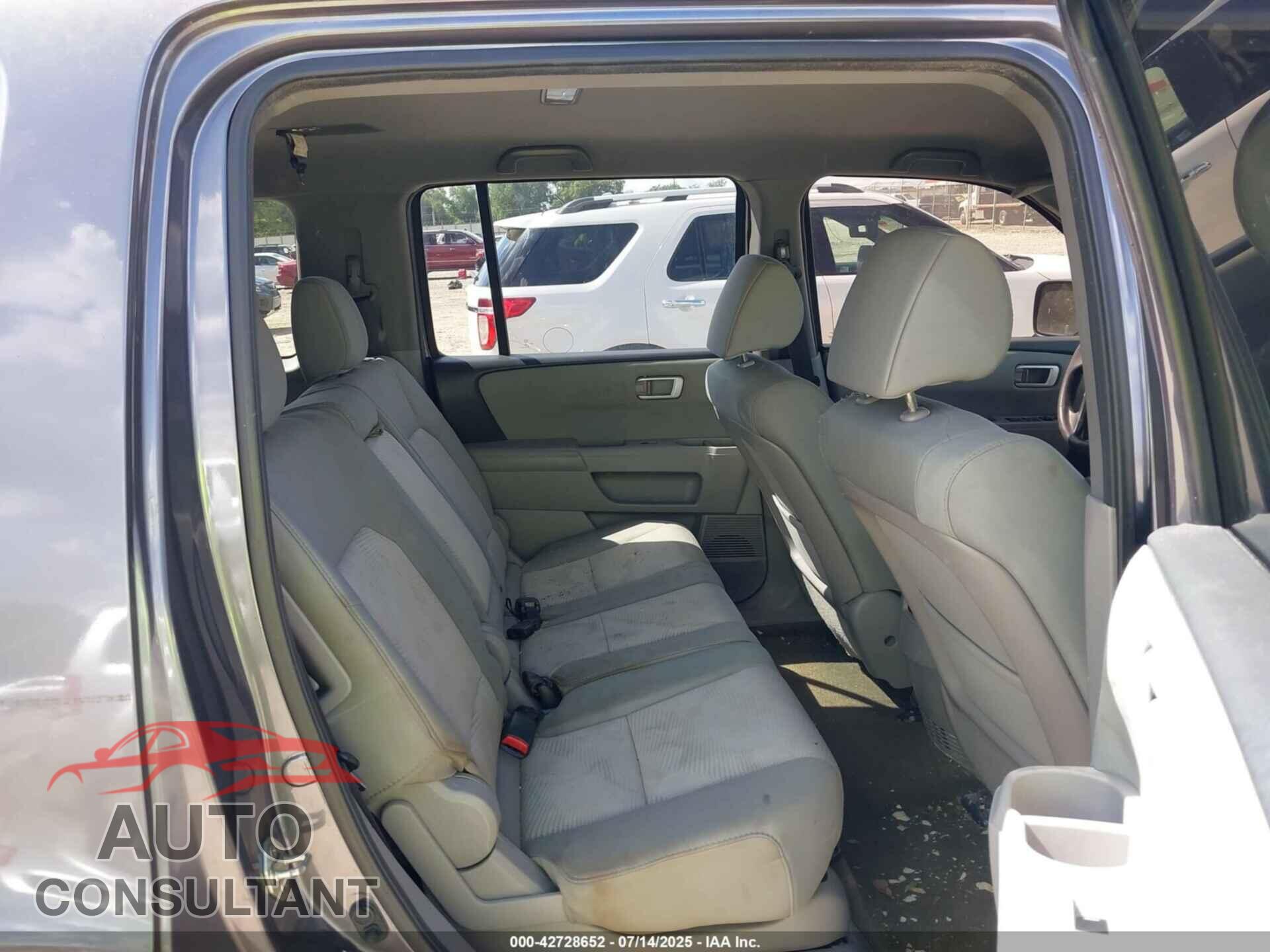 HONDA PILOT 2014 - 5FNYF3H25EB004174