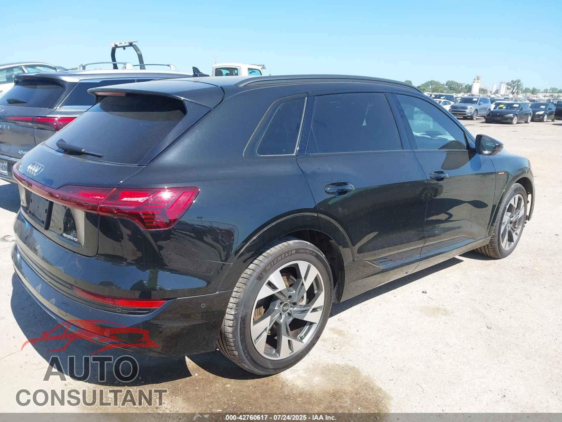 AUDI E-TRON 2022 - WA1AAAGE6NB006559