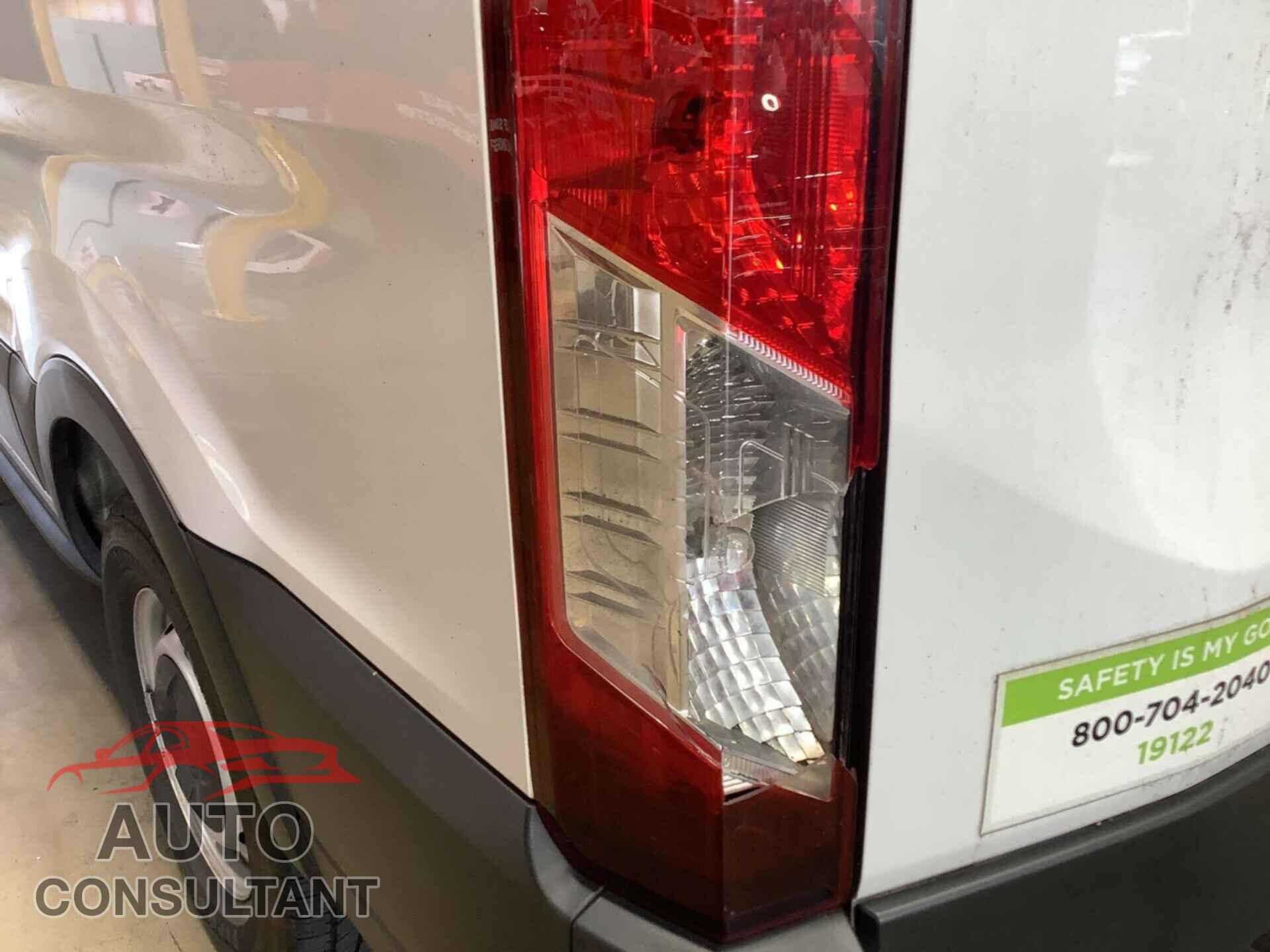 FORD TRANSIT 2019 - 1FTYE1YM4KKB86909