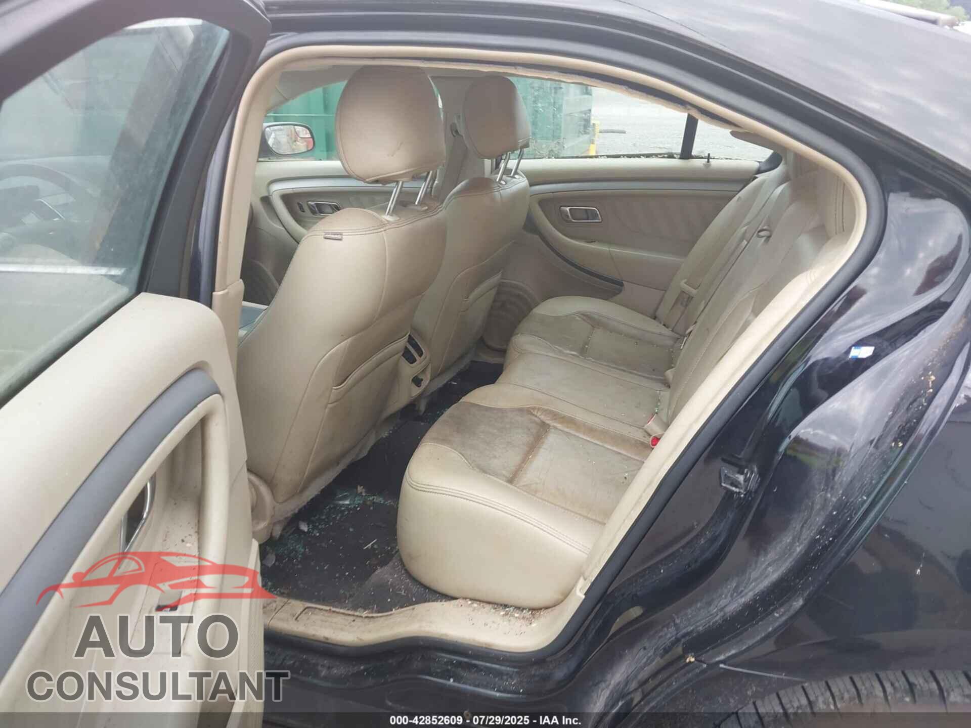 FORD TAURUS 2017 - 1FAHP2E87HG146459