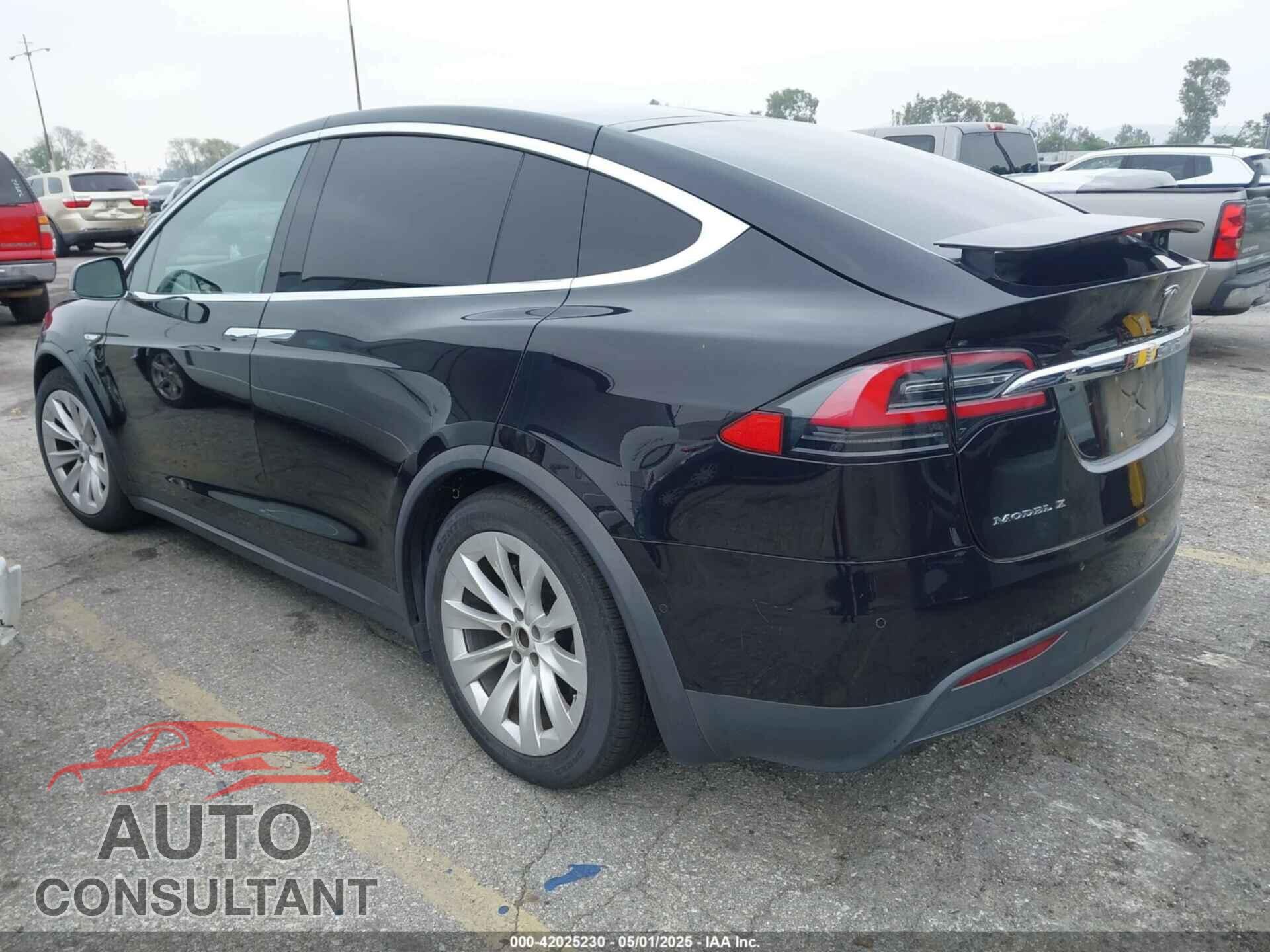 TESLA MODEL X 2016 - 5YJXCBE2XGF019095