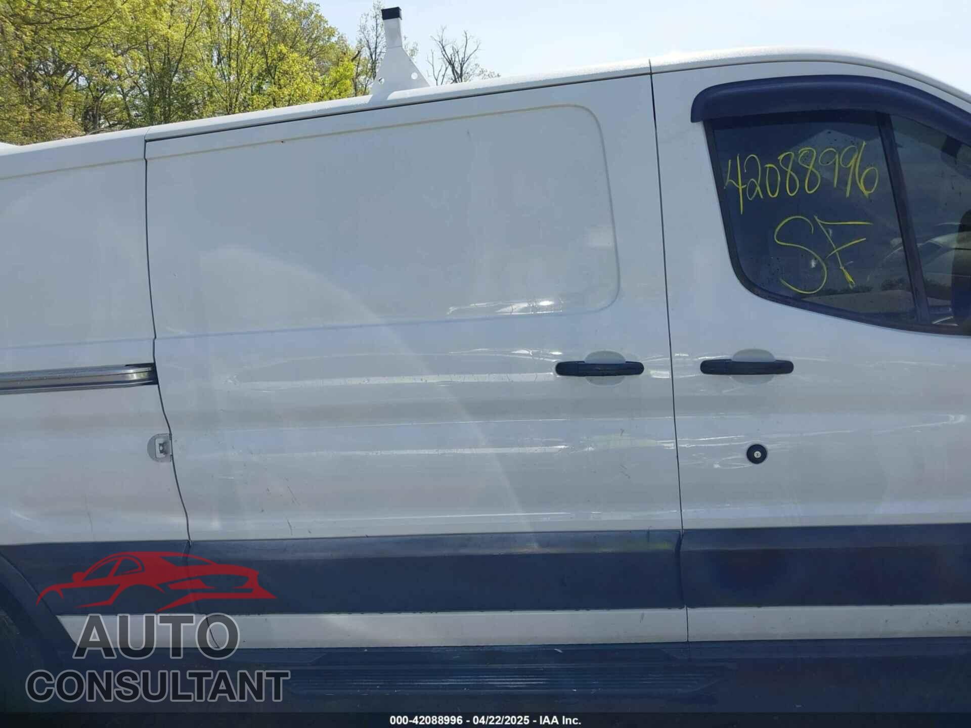 FORD TRANSIT-150 2015 - 1FTNE2YM7FKB00894