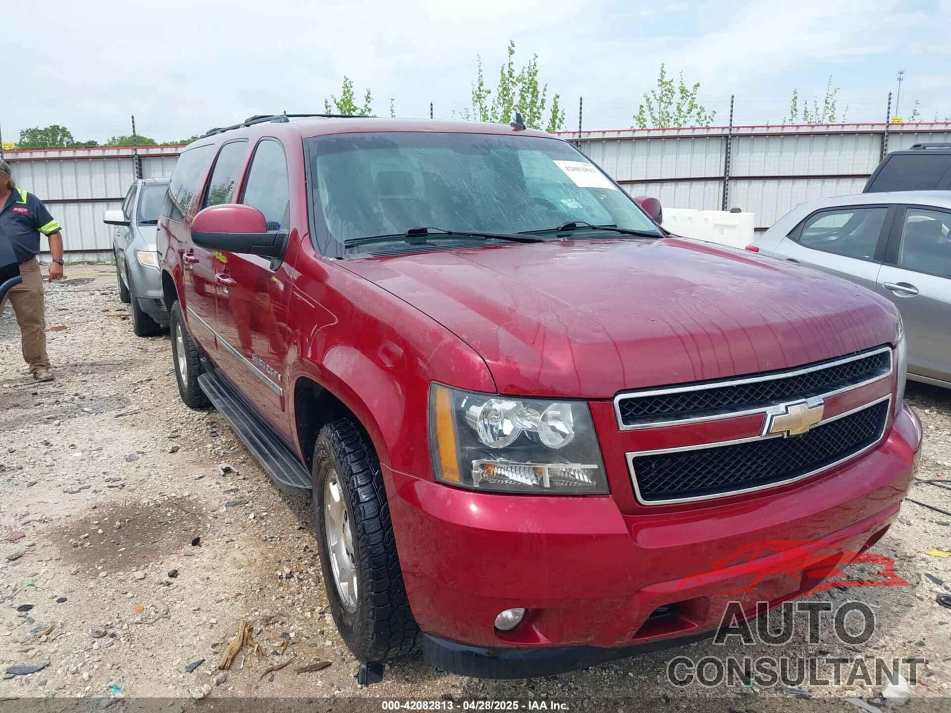 CHEVROLET SUBURBAN 1500 2010 - 1GNUKJE30AR262500