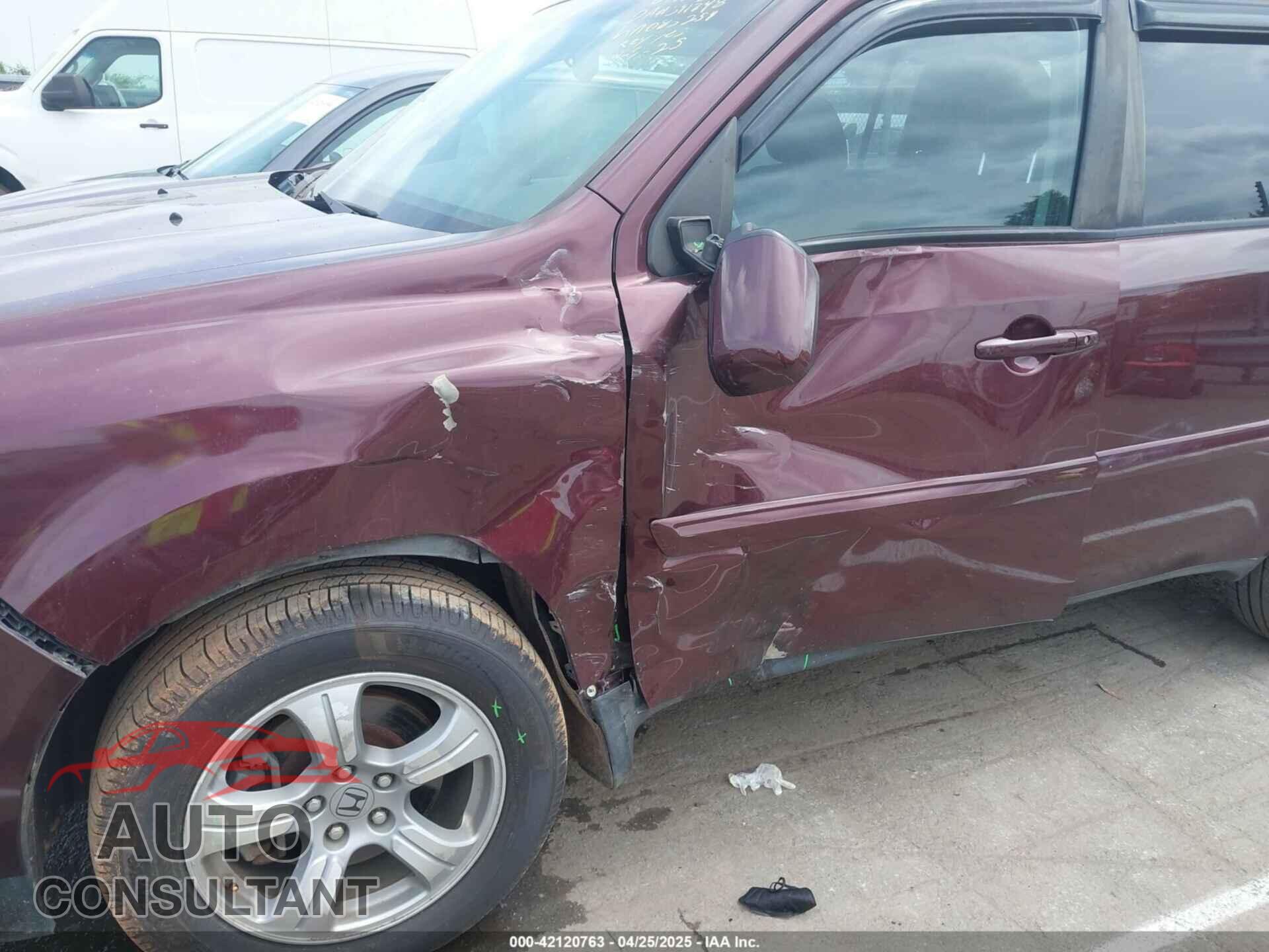 HONDA PILOT 2013 - 5FNYF4H52DB085259