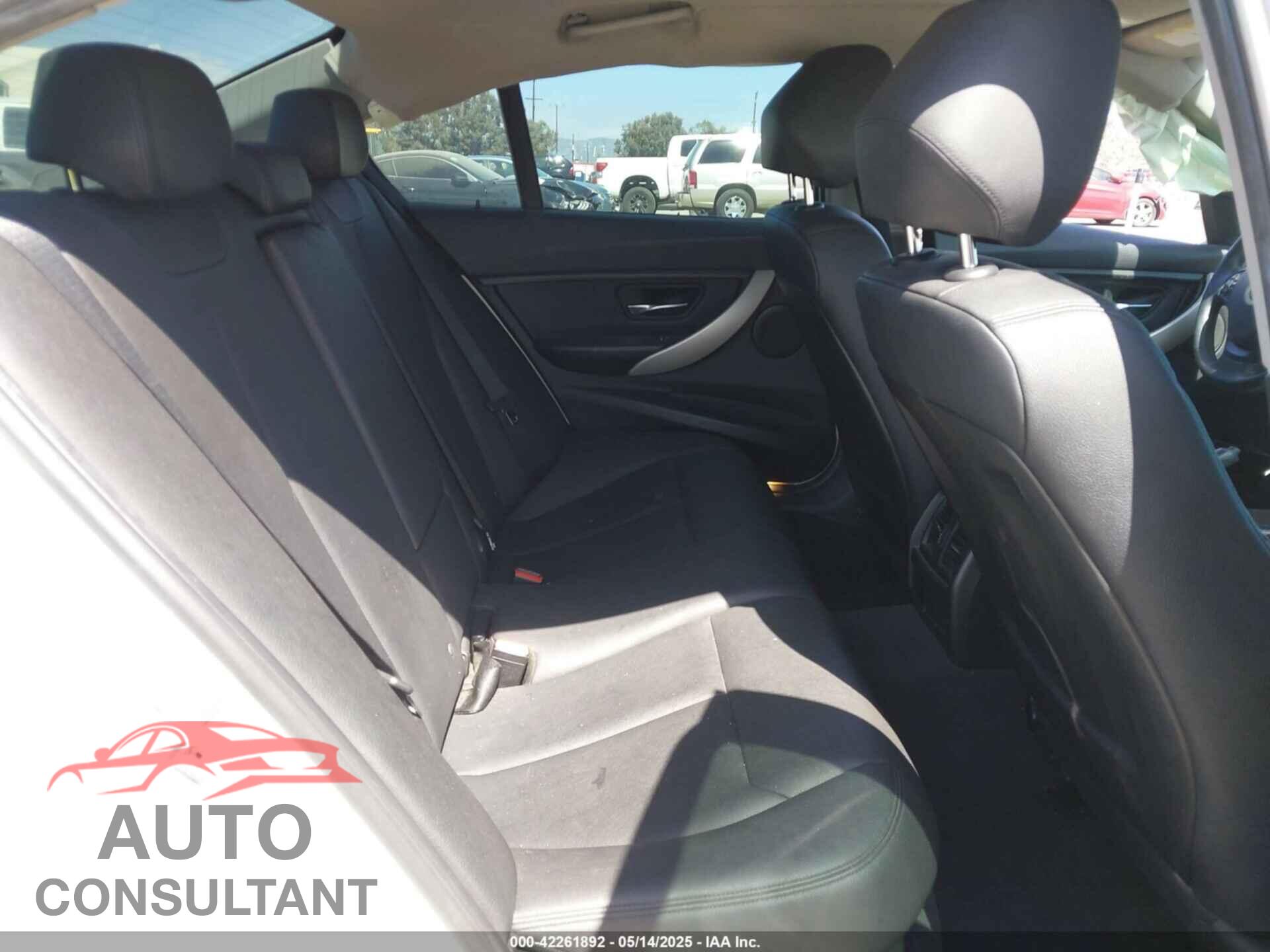 BMW 320I 2016 - WBA8A9C56GK619015