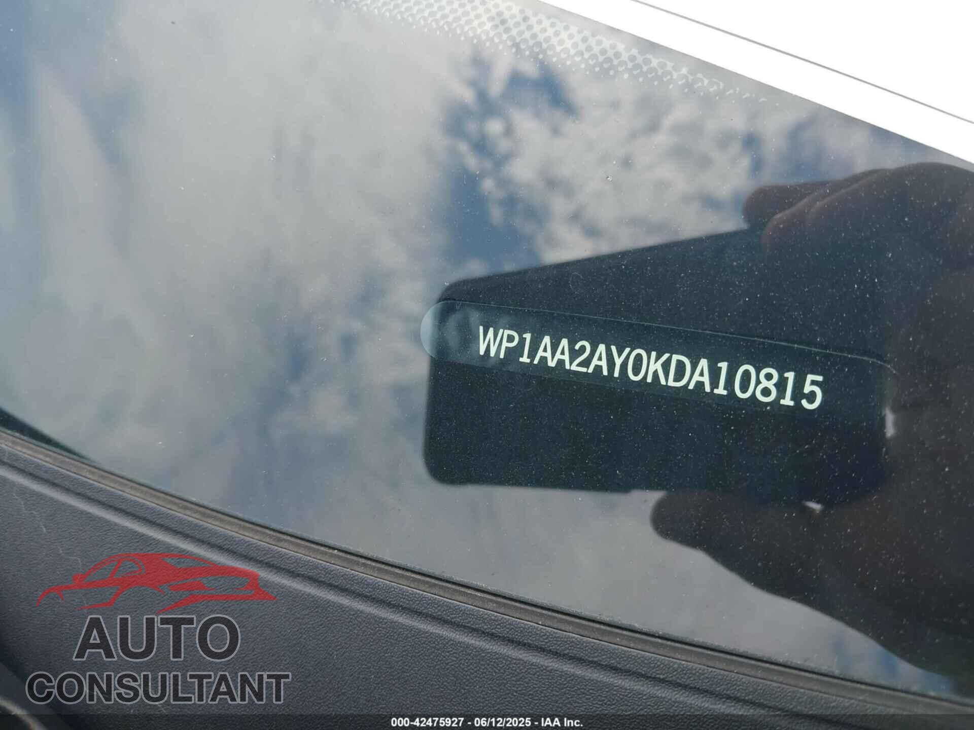 PORSCHE CAYENNE 2019 - WP1AA2AY0KDA10815