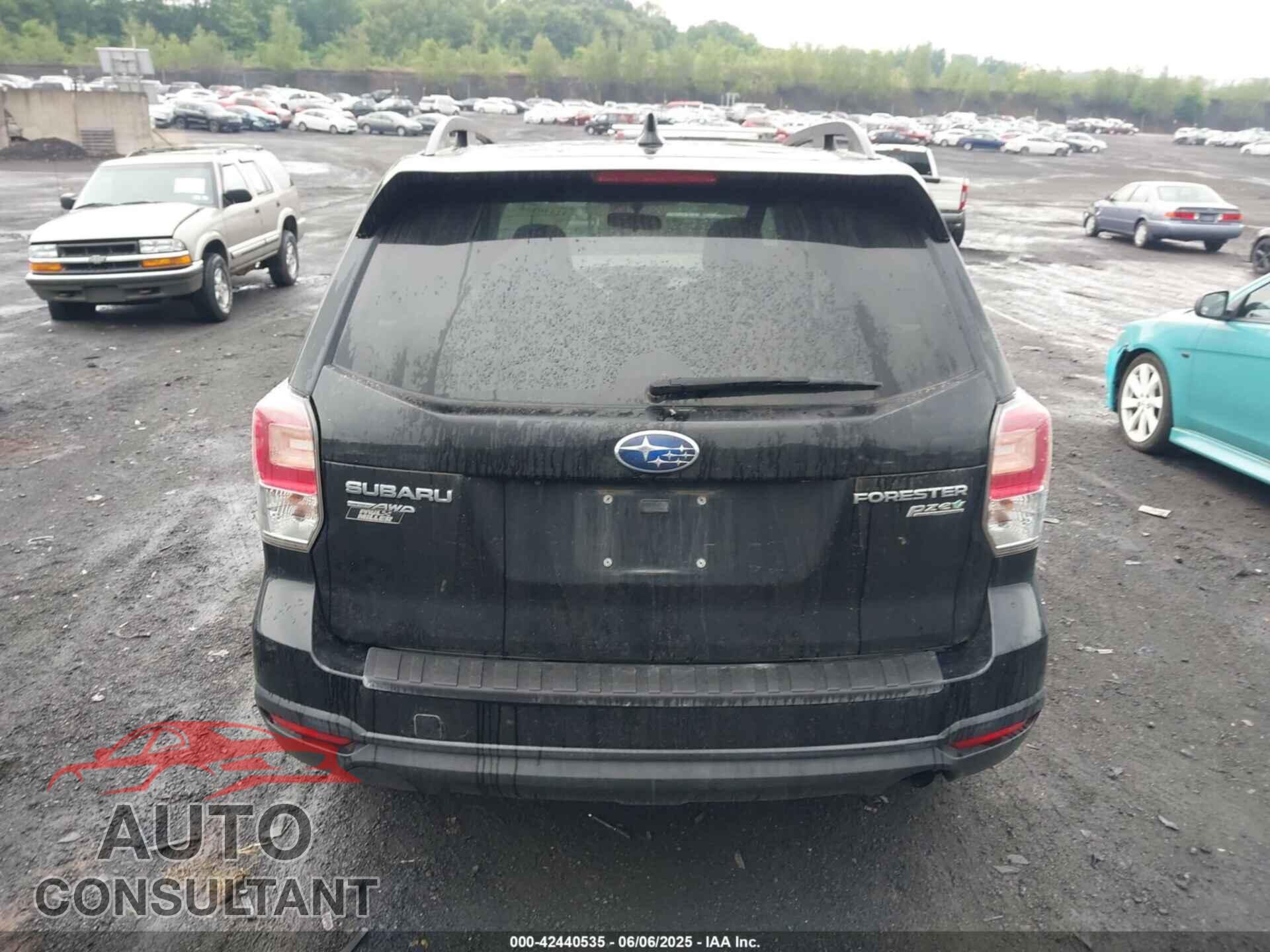 SUBARU FORESTER 2017 - JF2SJAECXHH519862
