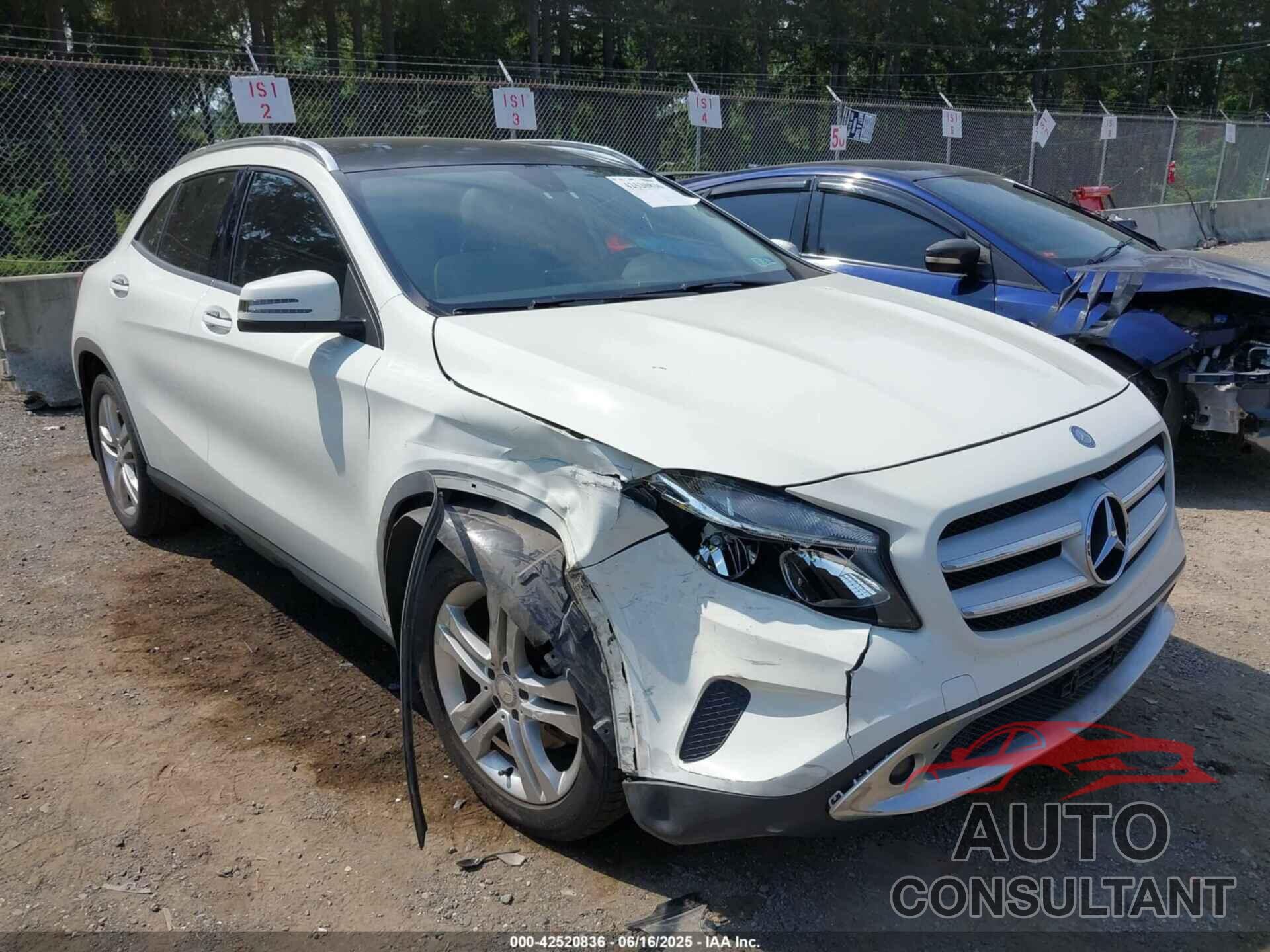 MERCEDES-BENZ GLA 250 2015 - WDCTG4EB1FJ136886