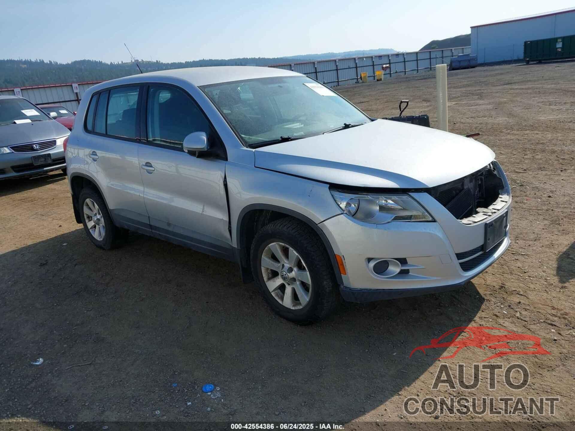 VOLKSWAGEN TIGUAN 2010 - WVGBV7AX4AW516371