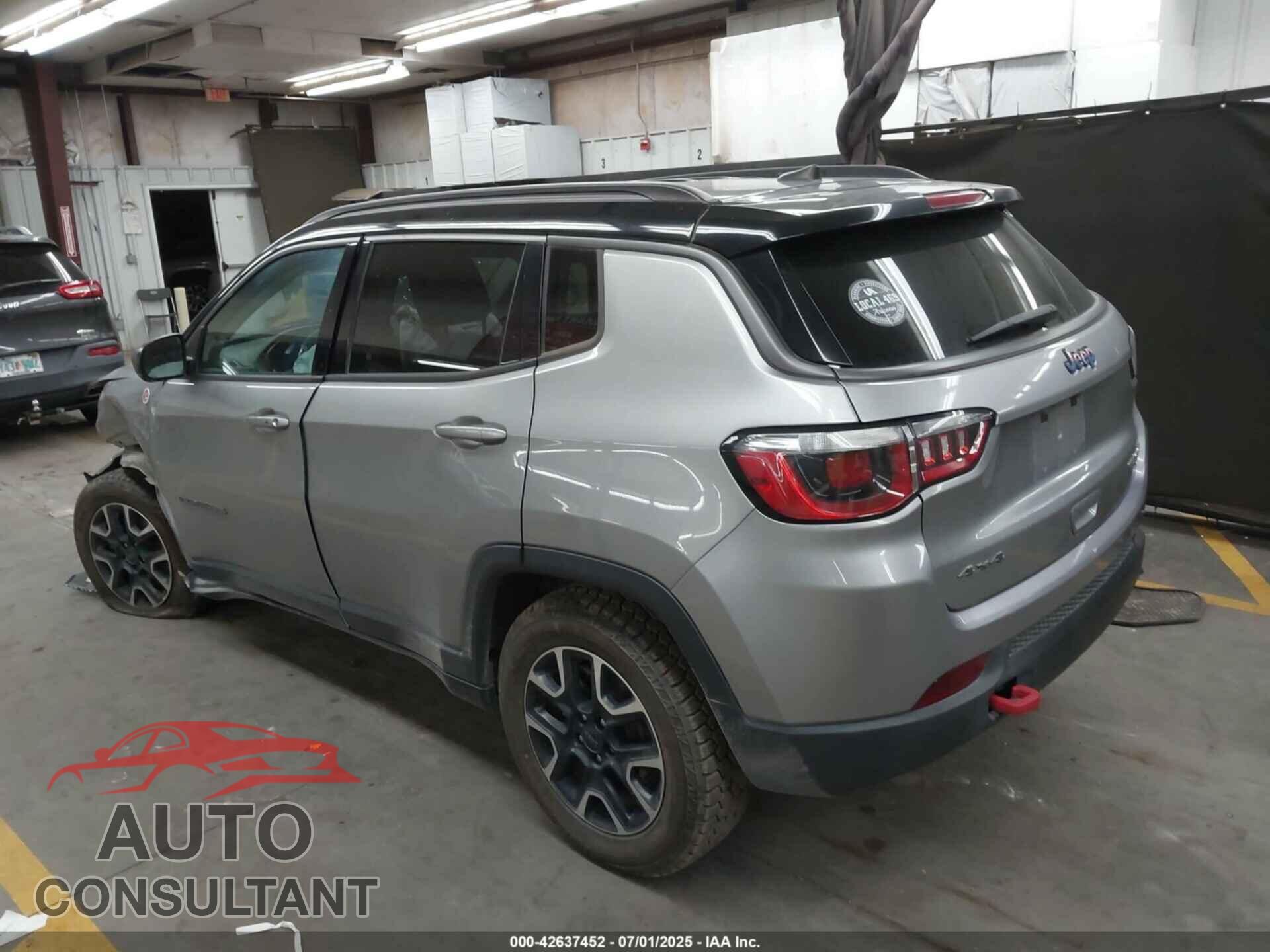 JEEP COMPASS 2020 - 3C4NJDDB7LT203447