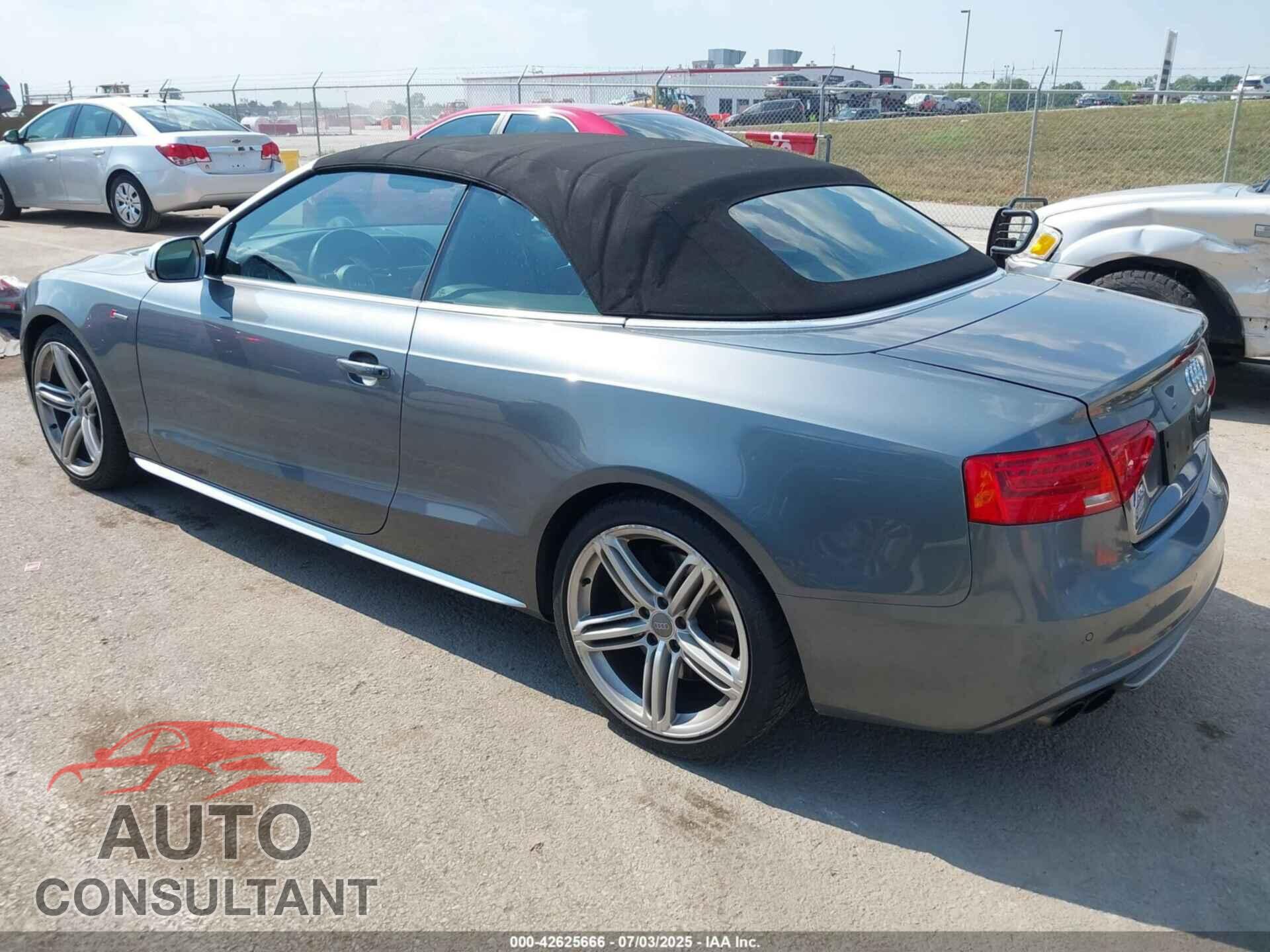 AUDI S5 2013 - WAUCGAFH5DN008757