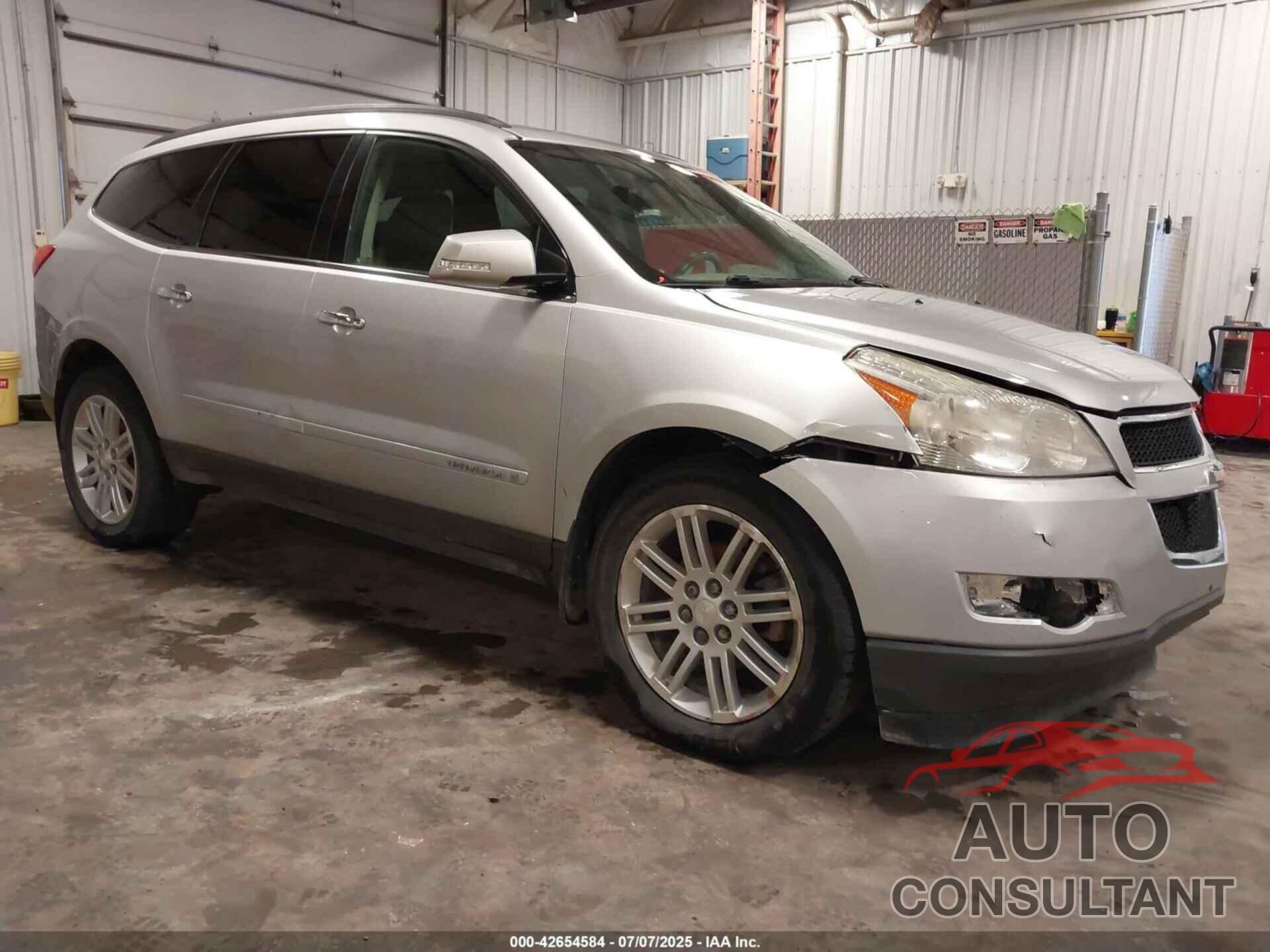 CHEVROLET TRAVERSE 2010 - 1GNLVGED3AJ254498
