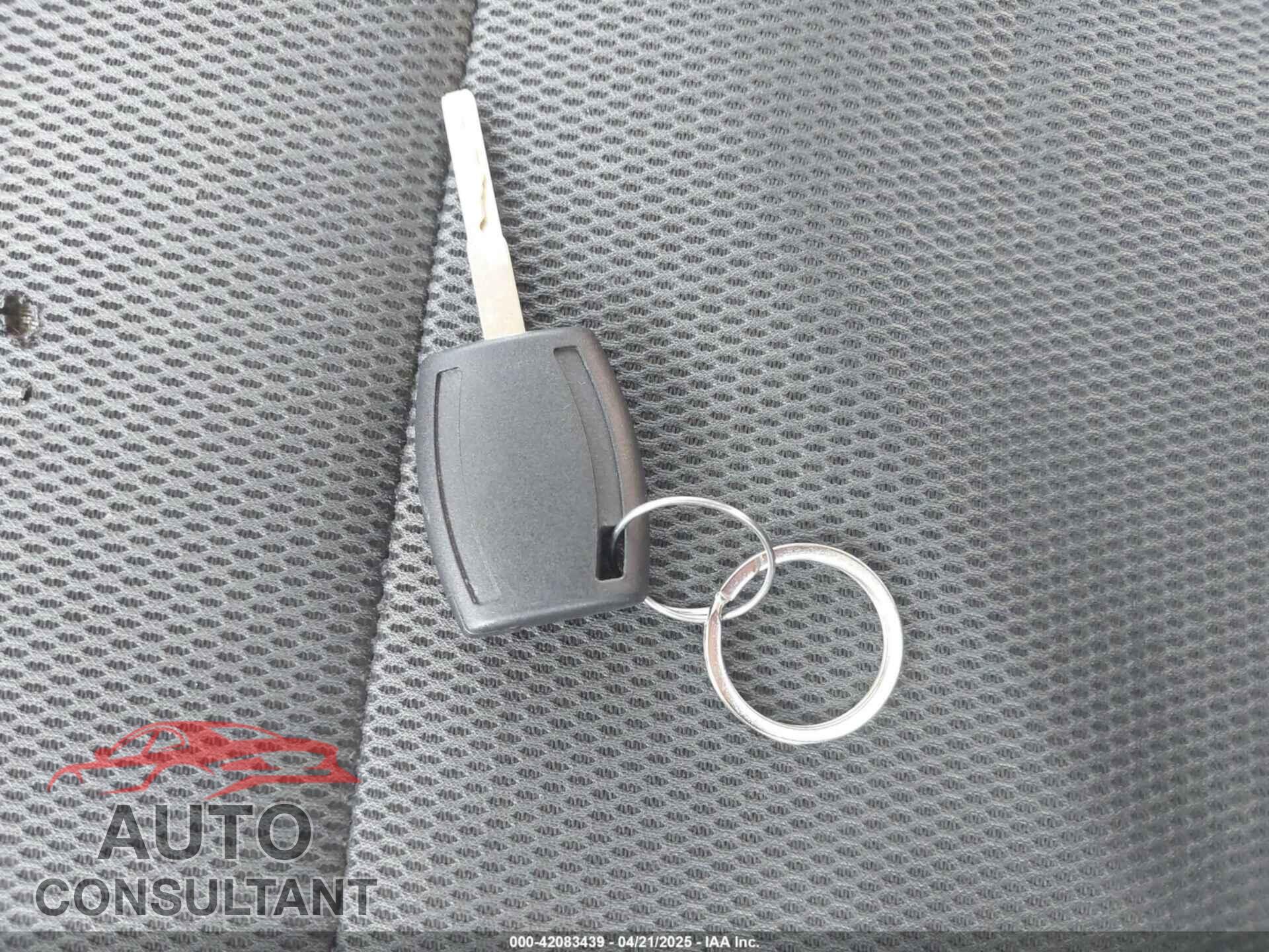 FORD FOCUS 2014 - 1FADP3F2XEL279119