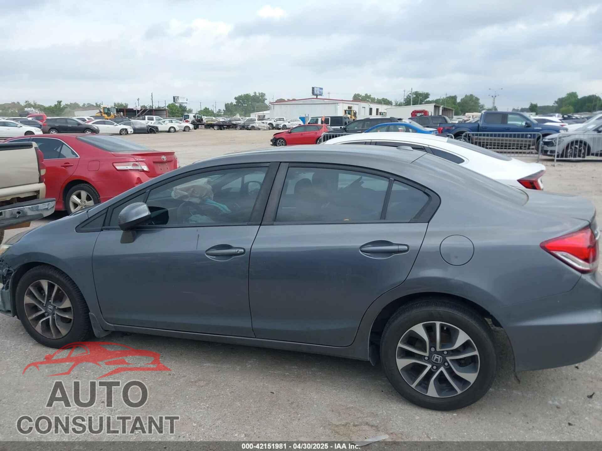 HONDA CIVIC 2013 - 2HGFB2F95DH515729