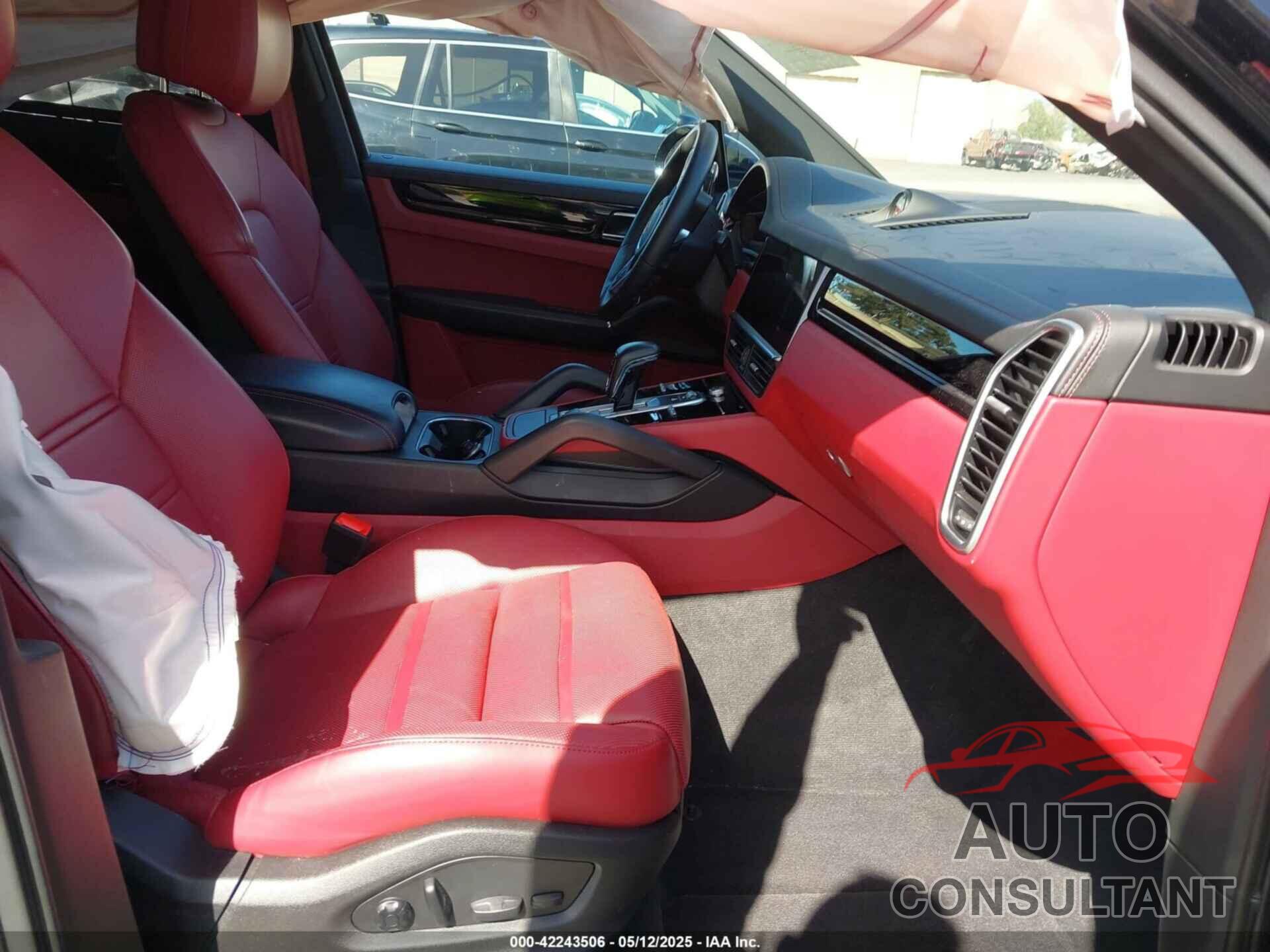 PORSCHE CAYENNE E-HYBRID 2023 - WP1AE2AY9PDA12252