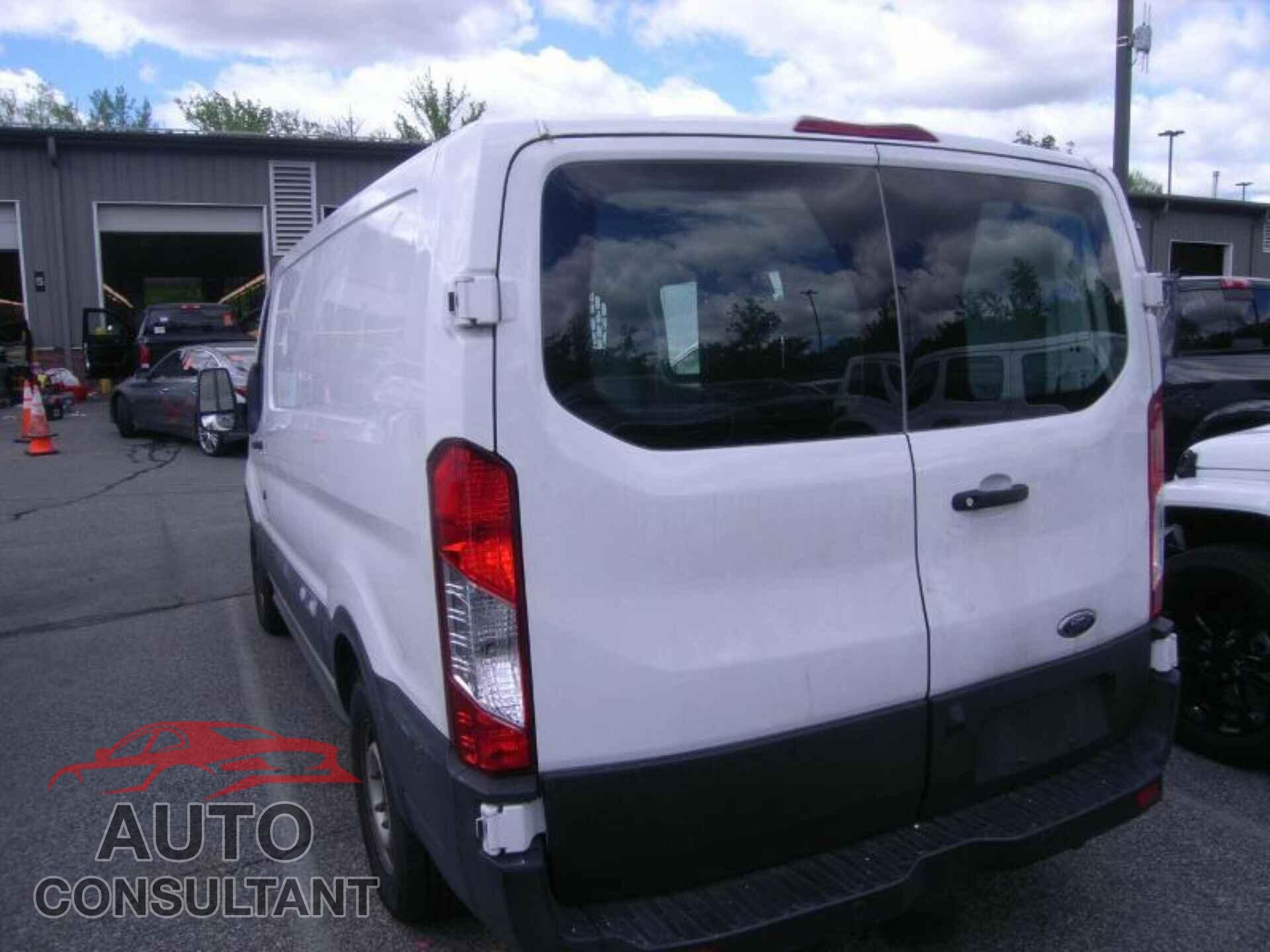 FORD TRANSIT-150 2019 - 1FTYE1YM5KKB31918