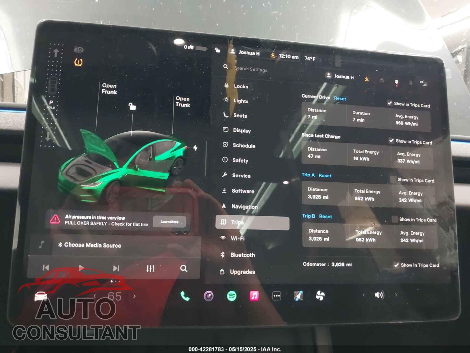 TESLA MODEL 3 2025 - 5YJ3E1EA4SF952168