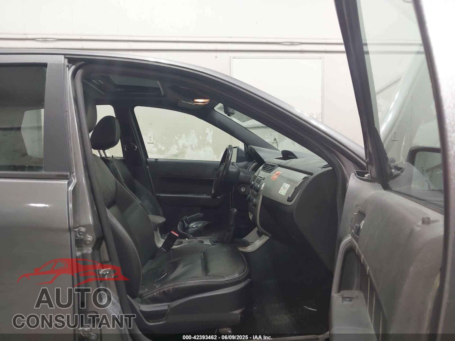 FORD FOCUS 2011 - 1FAHP3GN3BW127297