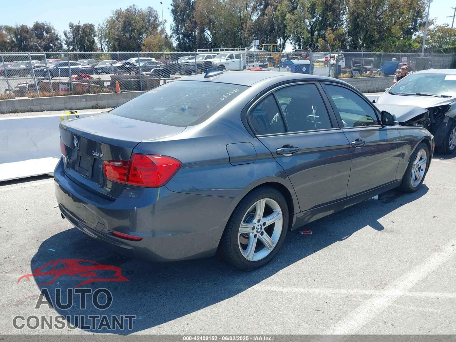 BMW 328I 2013 - WBA3C1C50DF444402