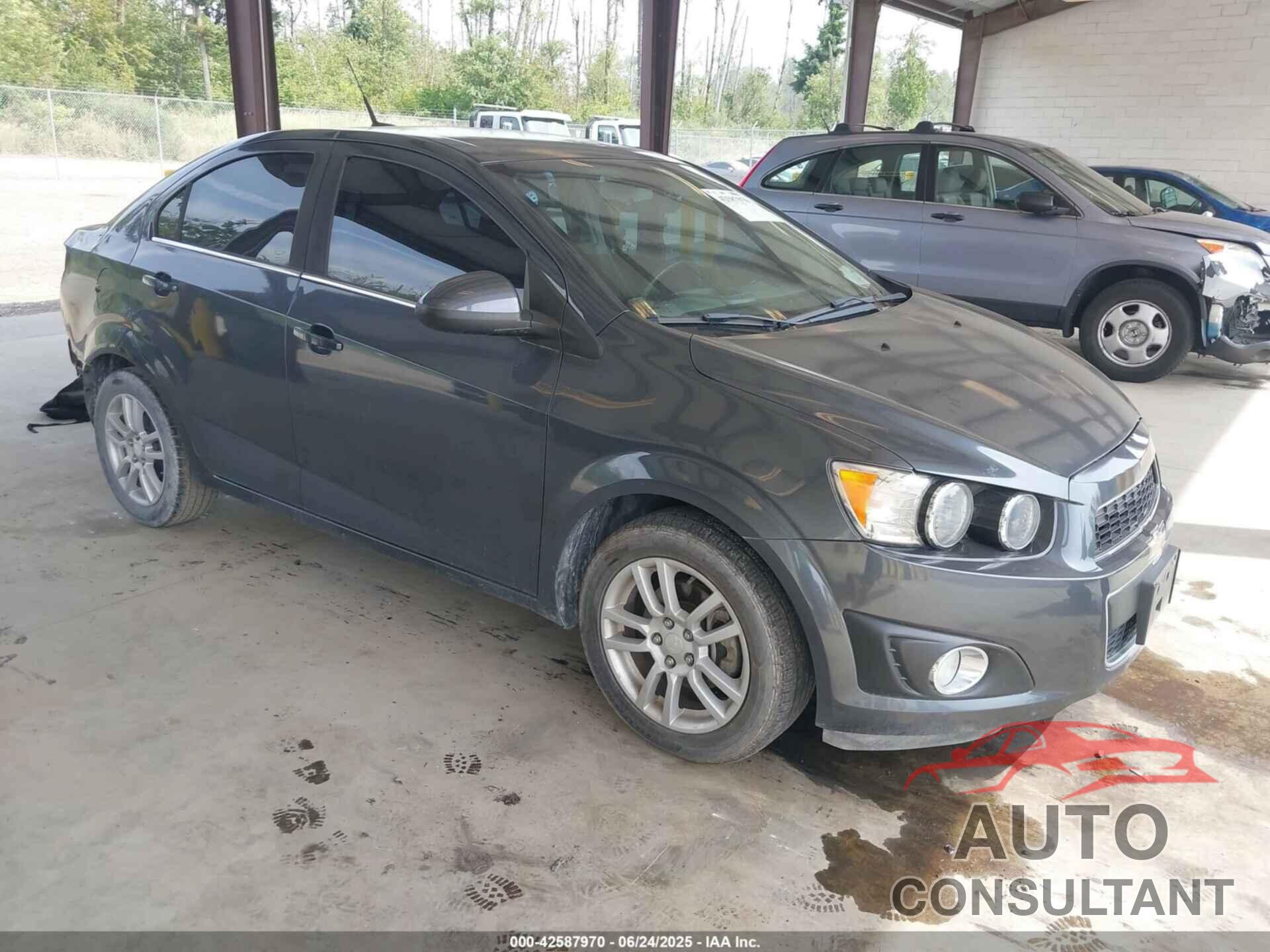 CHEVROLET SONIC 2012 - 1G1JC5SH7C4198366
