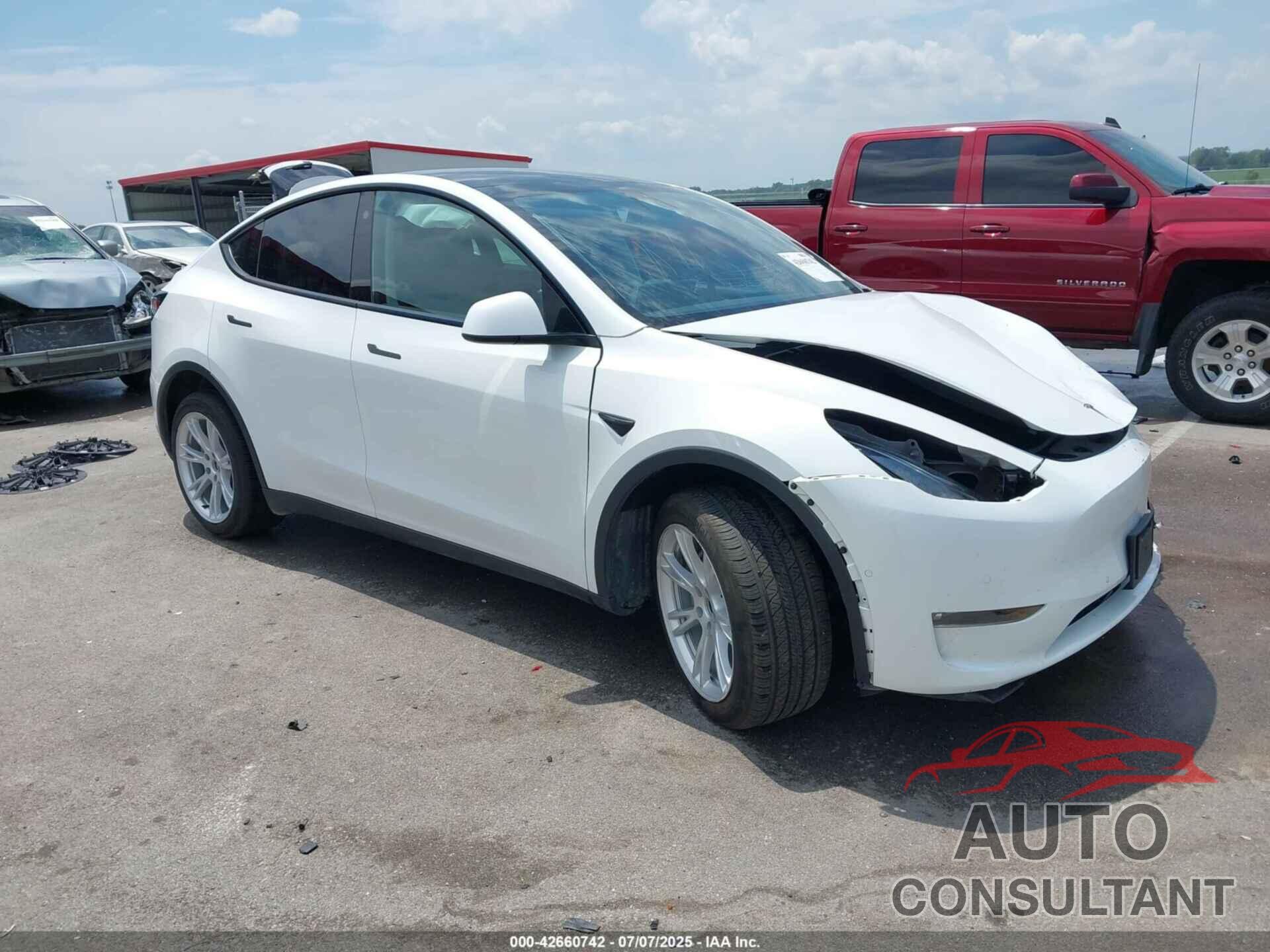 TESLA MODEL Y 2021 - 5YJYGAEE5MF297380
