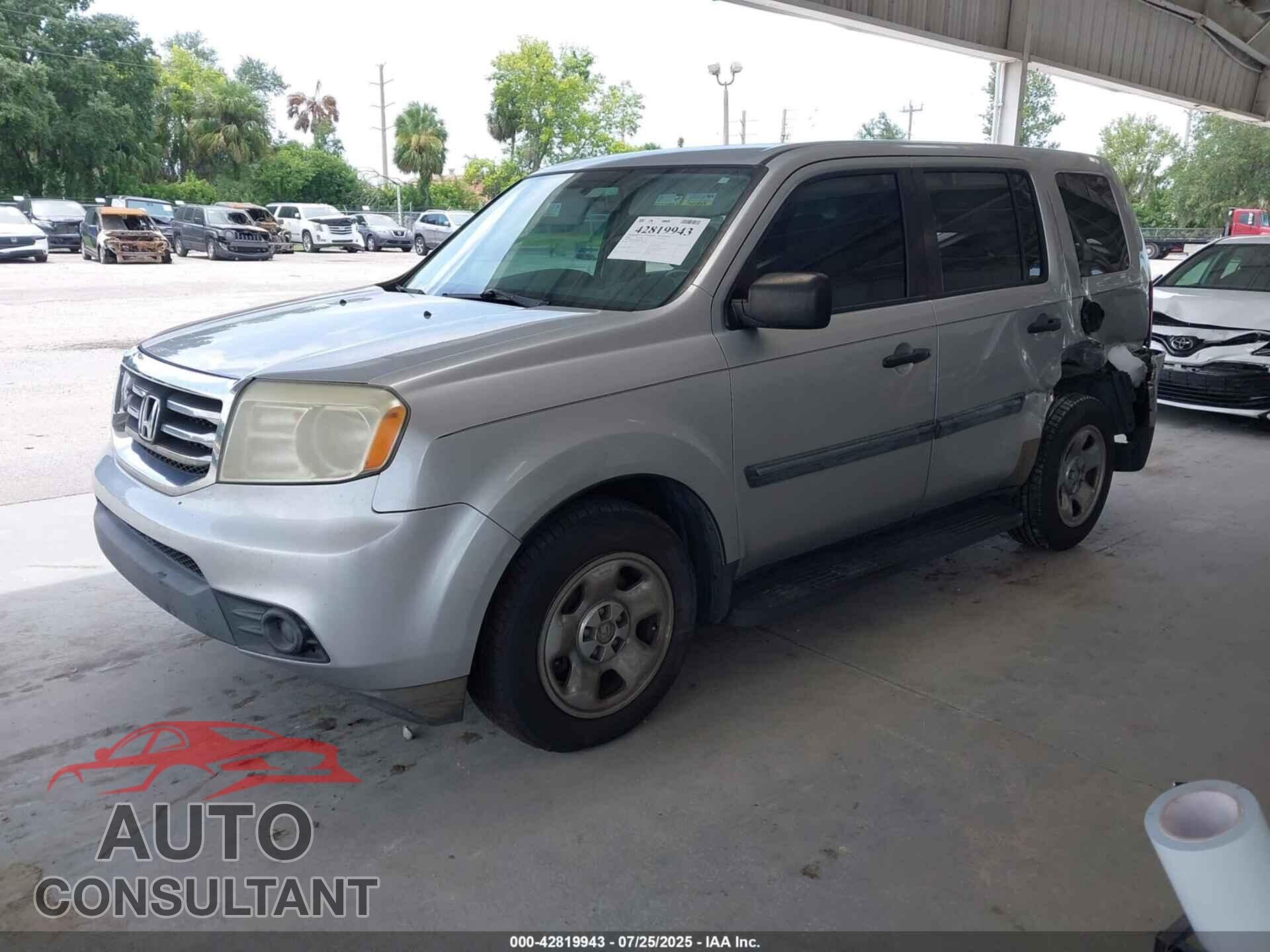 HONDA PILOT 2015 - 5FNYF3H26FB005786