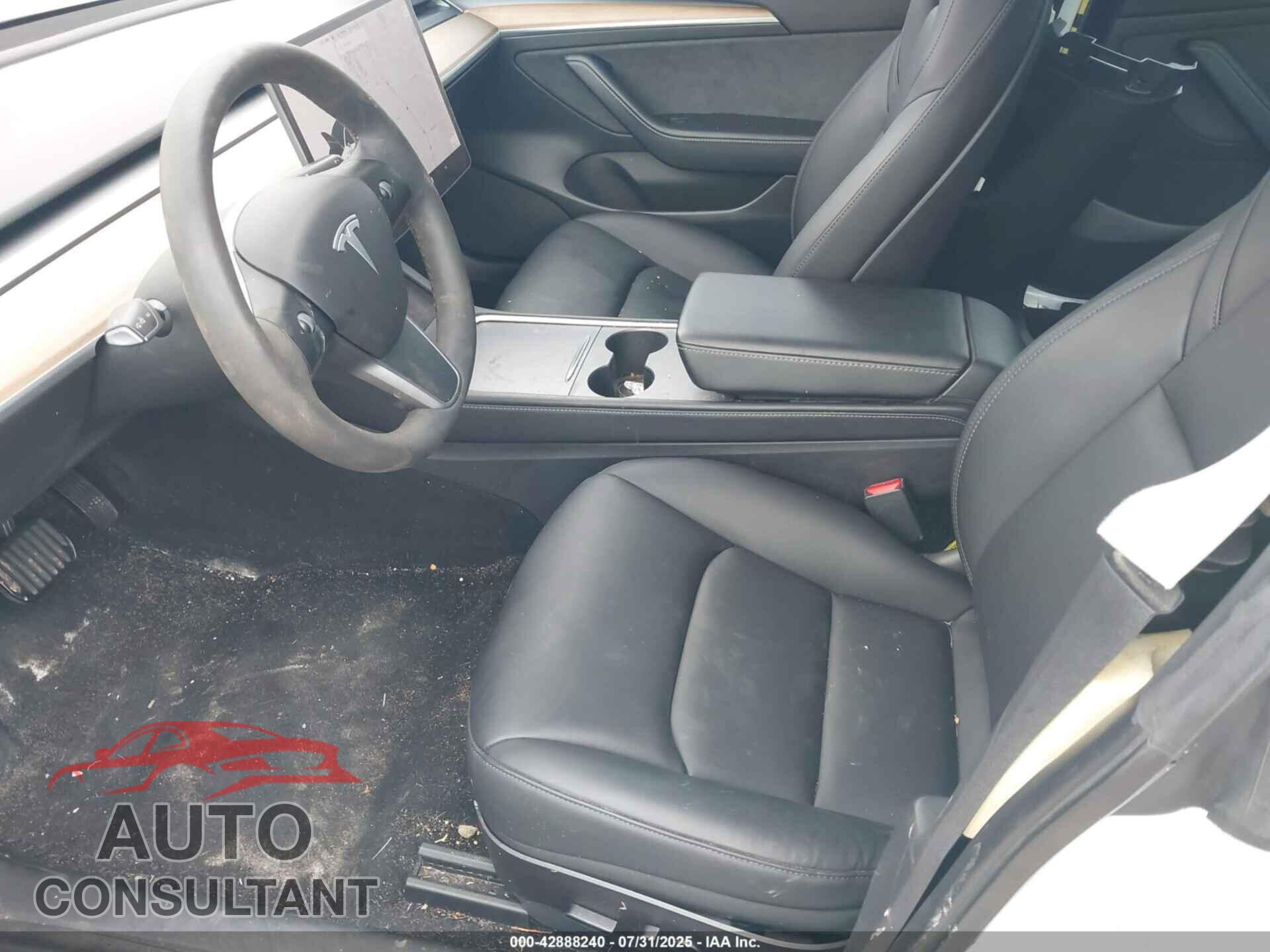 TESLA MODEL 3 2021 - 5YJ3E1EA0MF016051