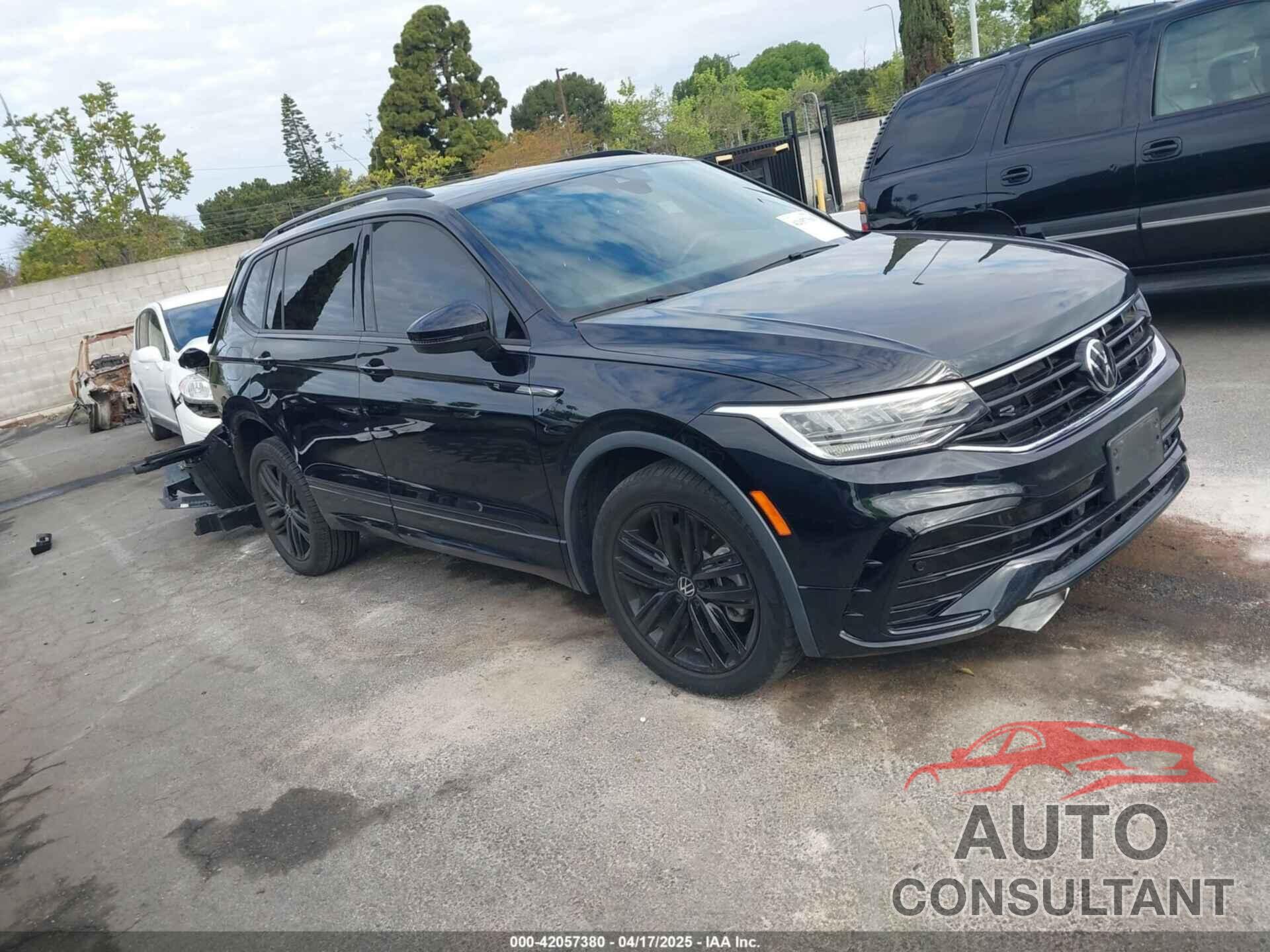 VOLKSWAGEN TIGUAN 2022 - 3VVCB7AX6NM165794