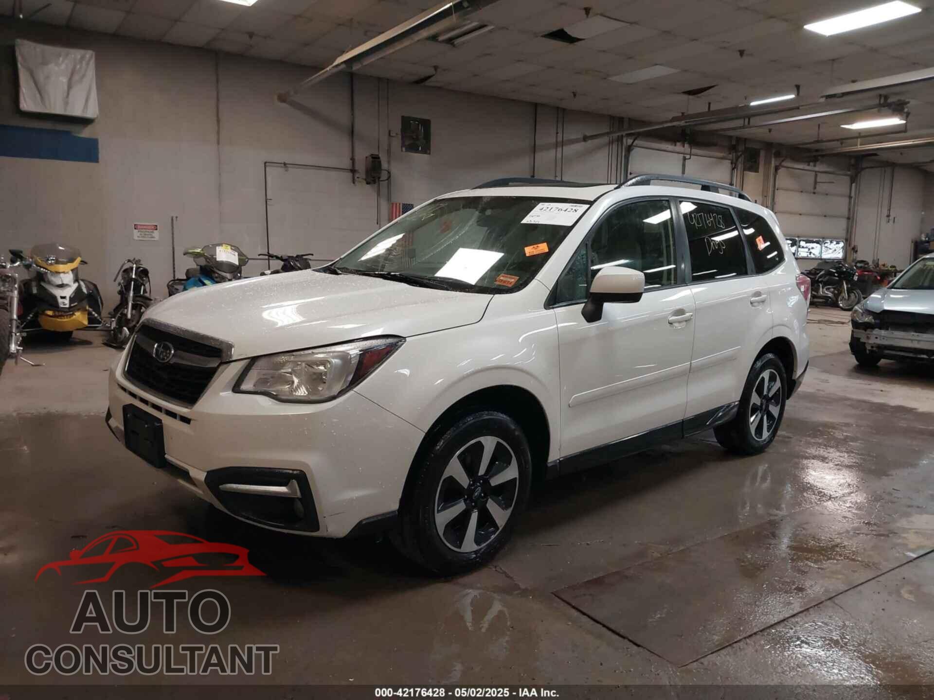 SUBARU FORESTER 2017 - JF2SJAEC4HH542876