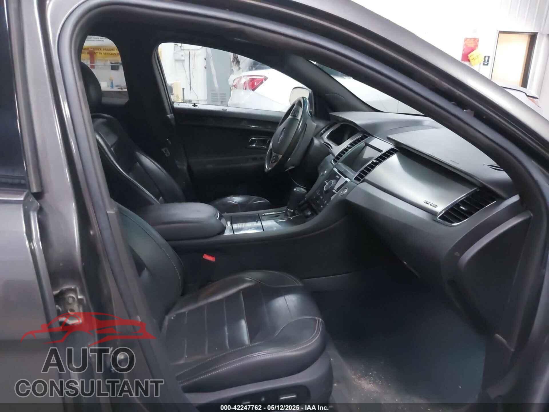 FORD TAURUS 2017 - 1FAHP2KT1HG112641