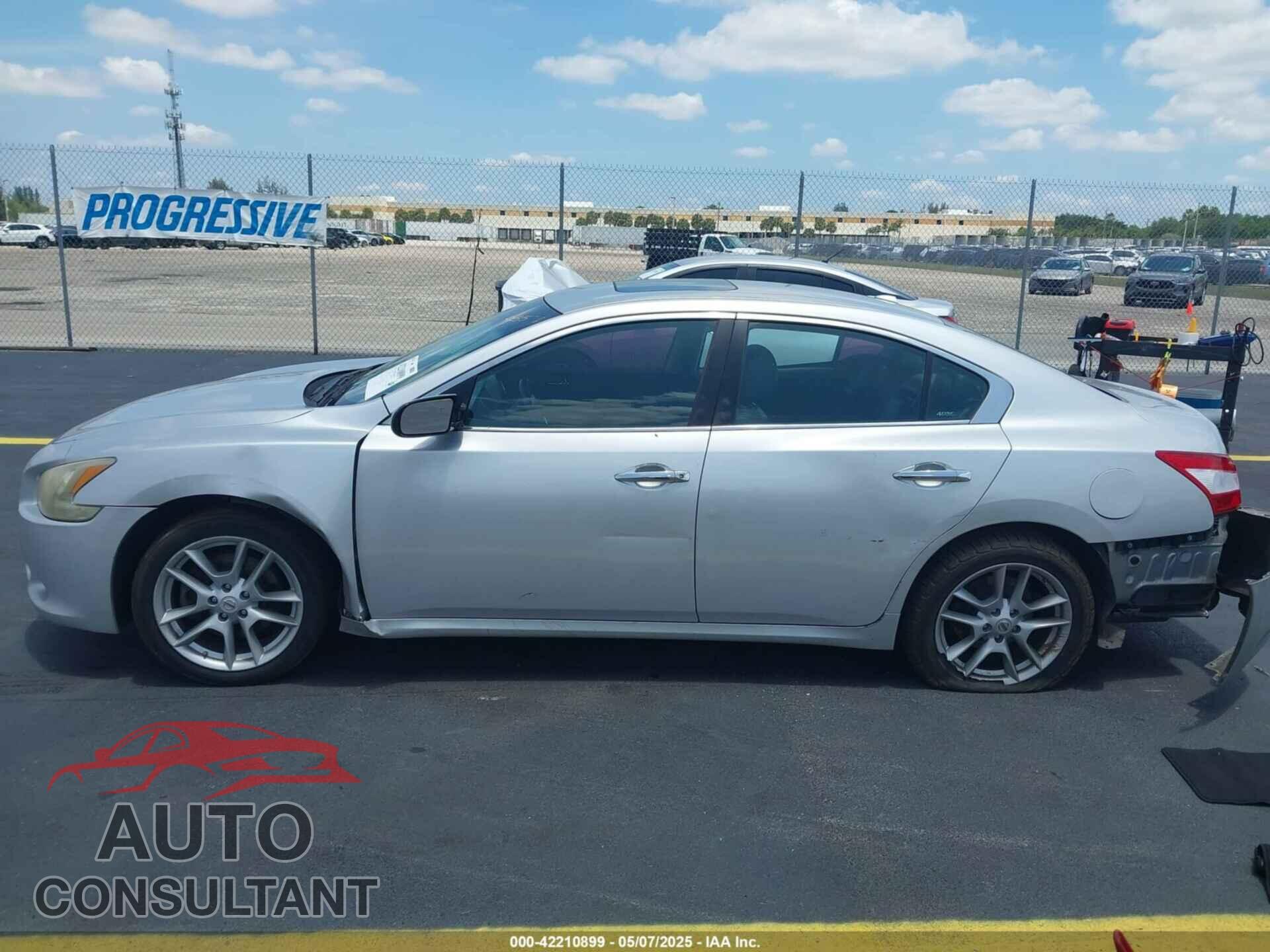 NISSAN MAXIMA 2011 - 1N4AA5AP5BC818938