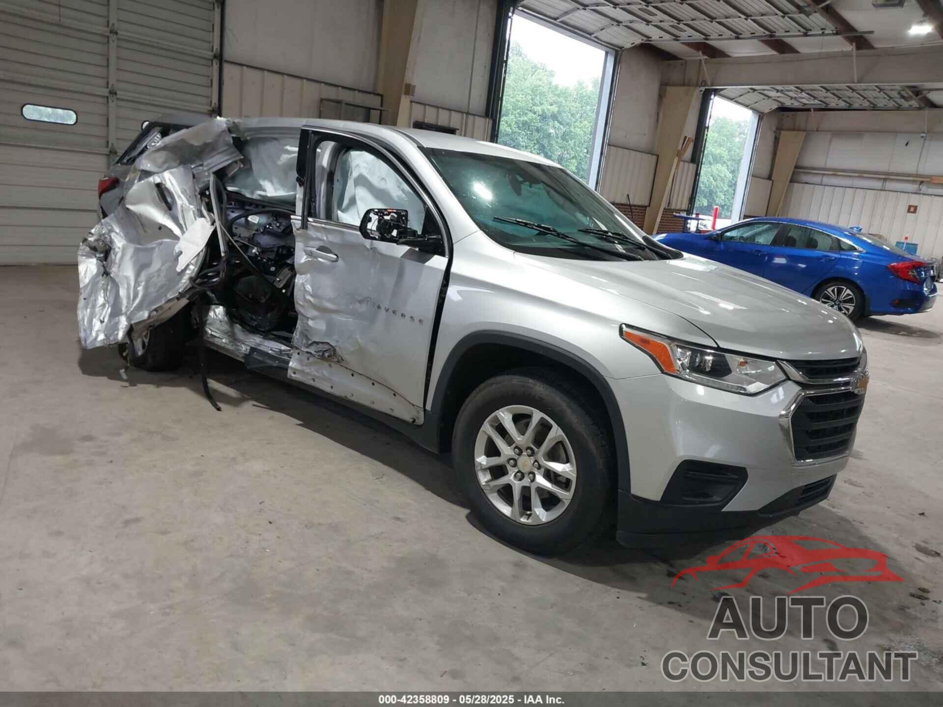 CHEVROLET TRAVERSE 2019 - 1GNERFKW8KJ266290