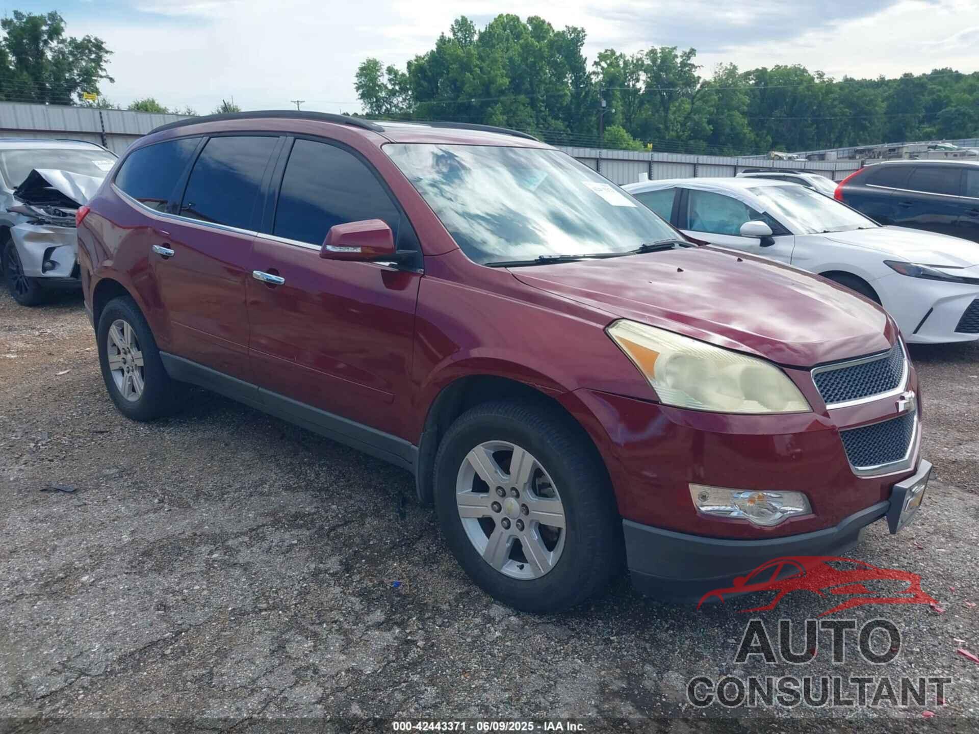 CHEVROLET TRAVERSE 2011 - 1GNKRGED2BJ175101