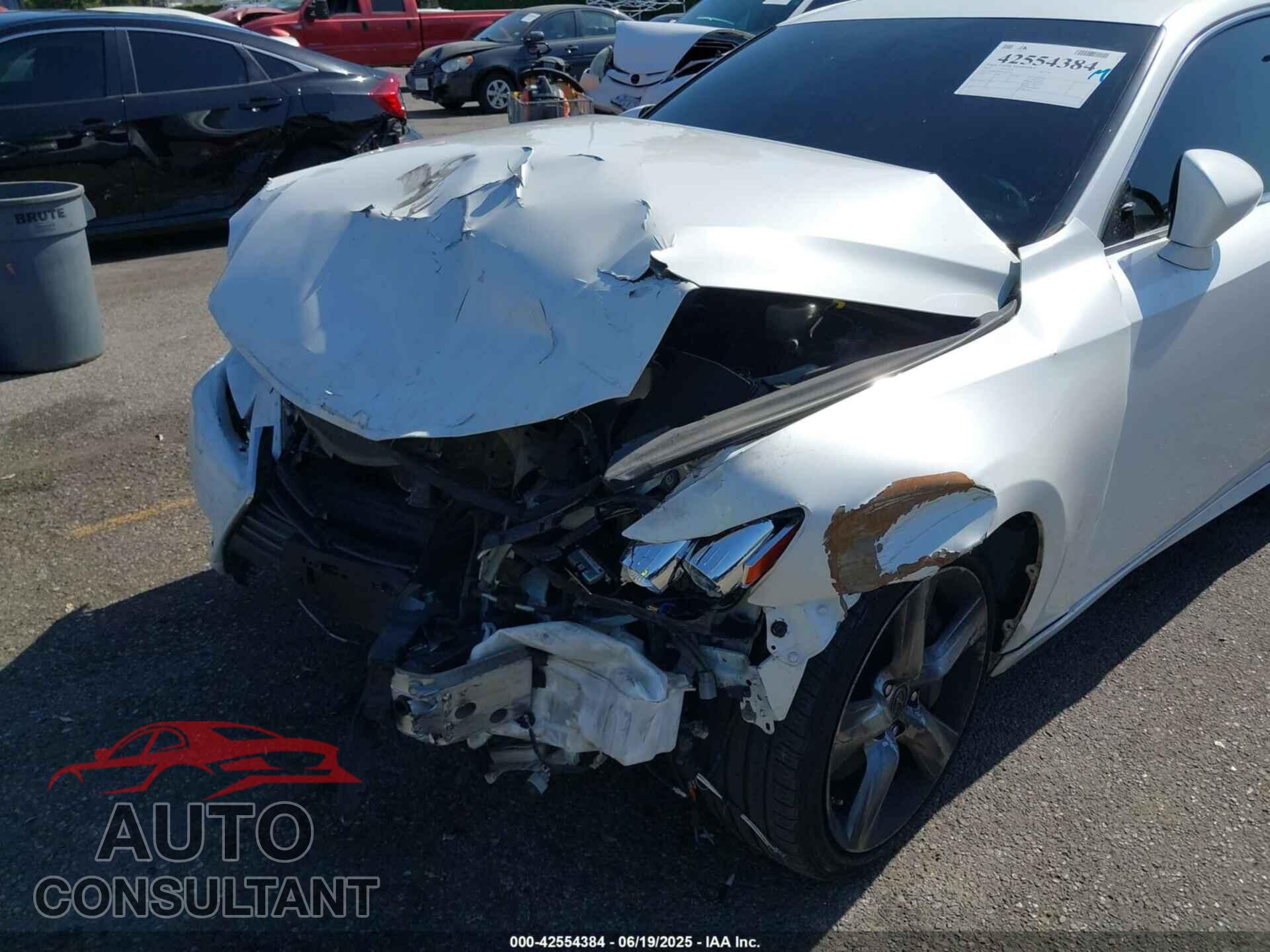 LEXUS IS 2015 - JTHBE1D21F5014656
