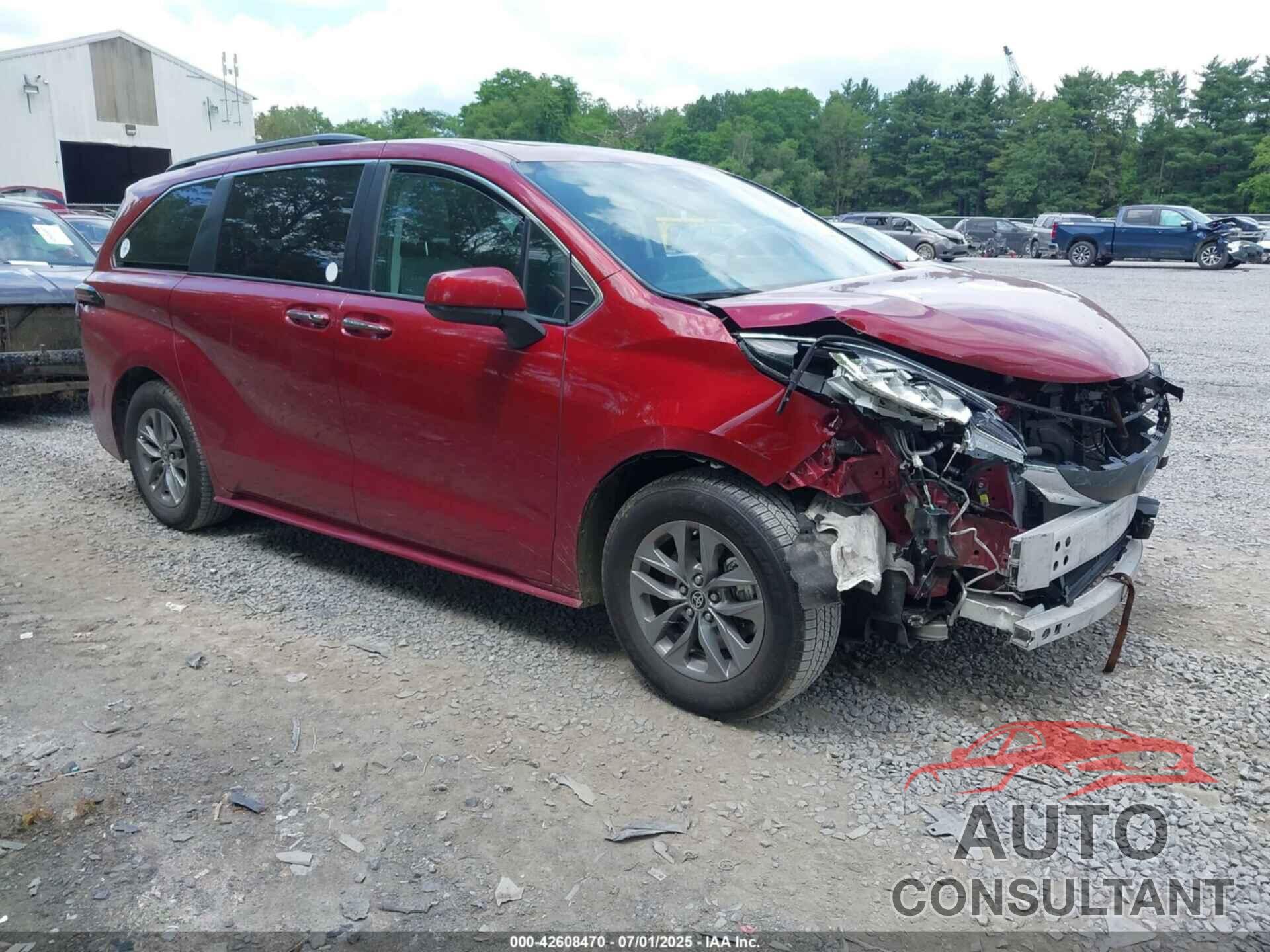 TOYOTA SIENNA 2022 - 5TDJSKFCXNS059539