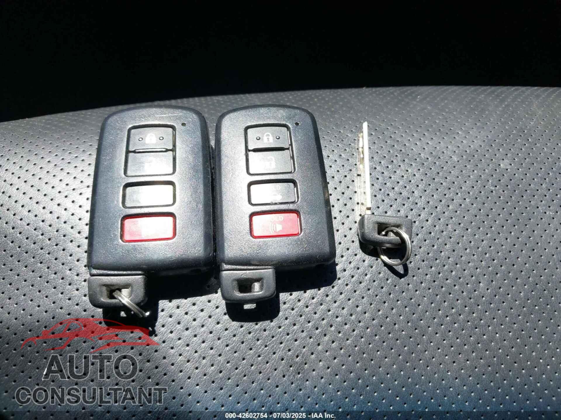 TOYOTA AVALON 2016 - 4T1BK1EB4GU213616