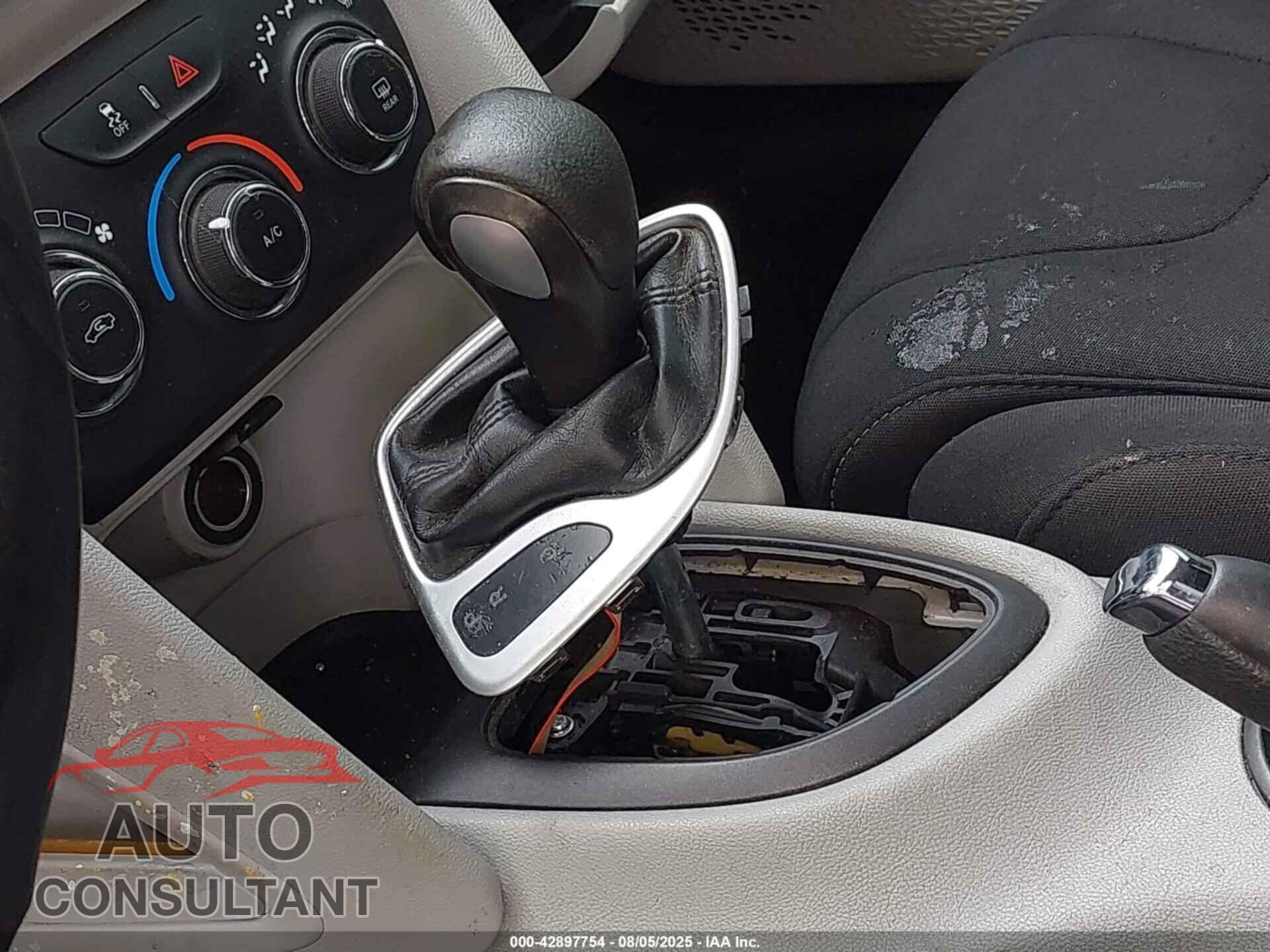 DODGE DART 2013 - 1C3CDFBA9DD291885