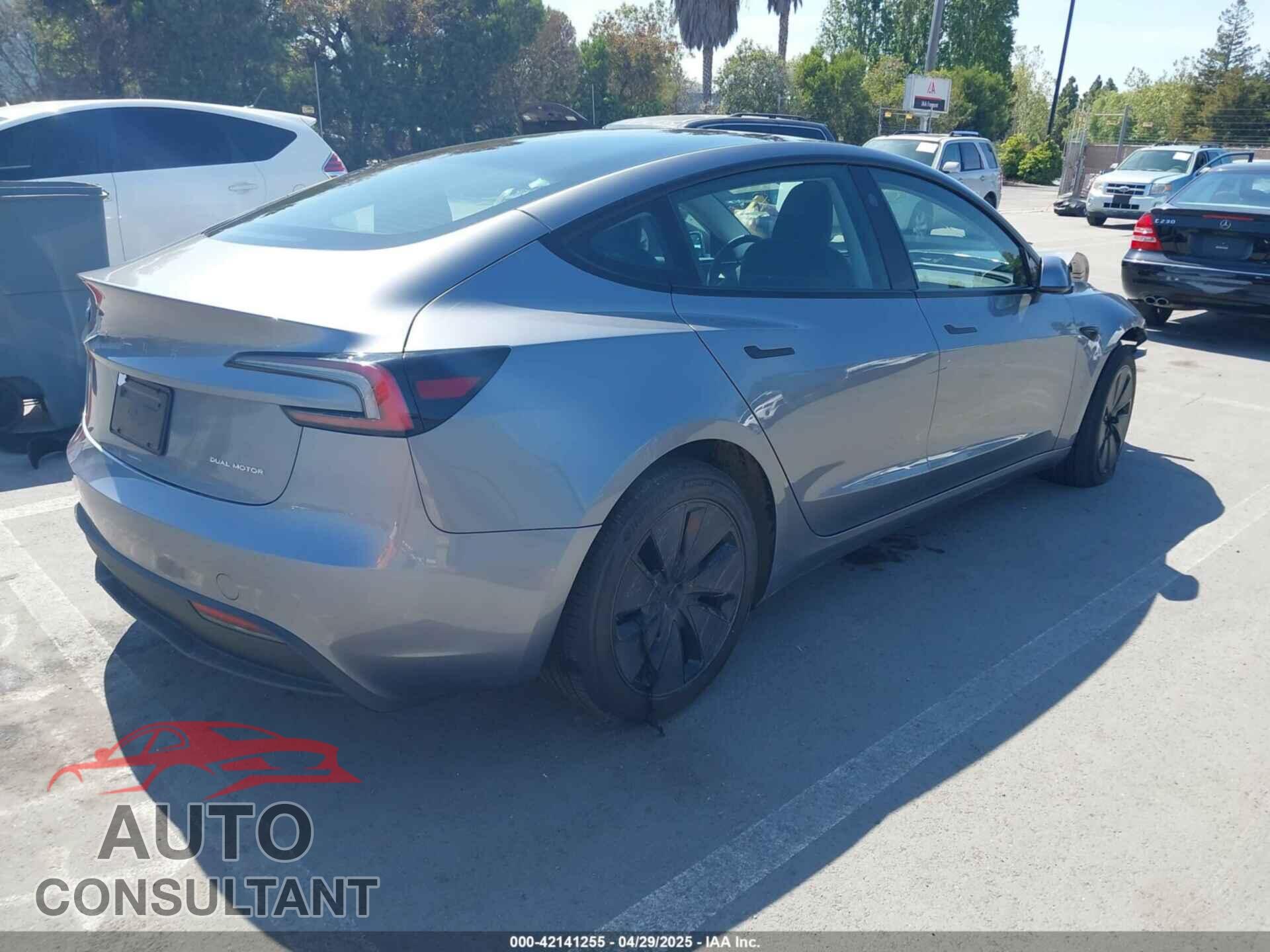 TESLA MODEL 3 2025 - 5YJ3E1EB9SF873801