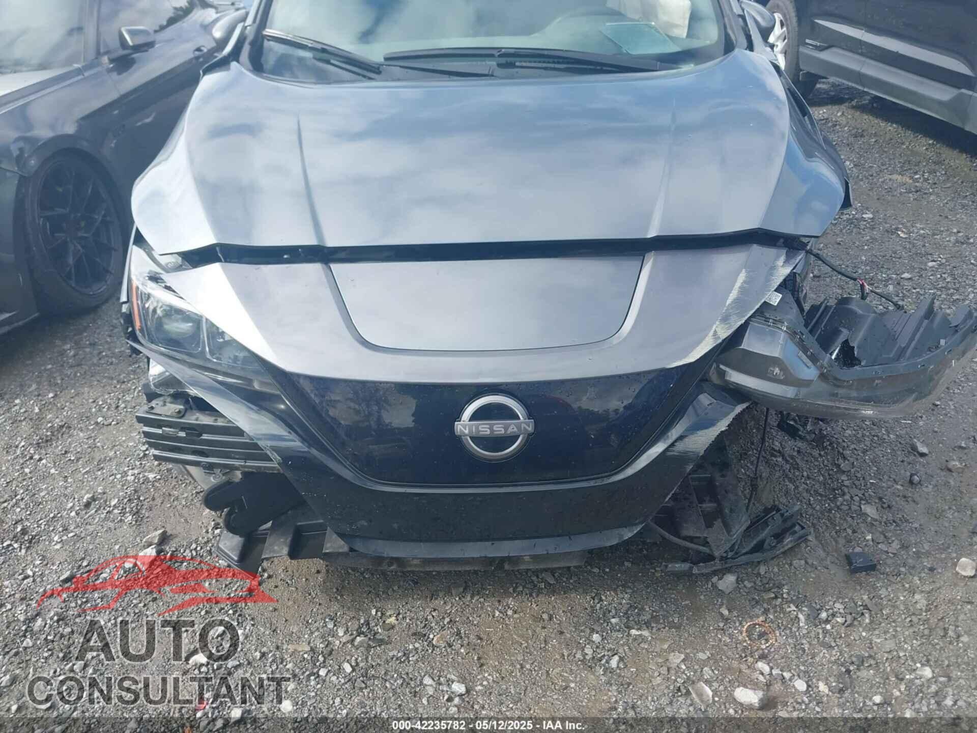 NISSAN LEAF 2023 - 1N4AZ1BV8PC555785