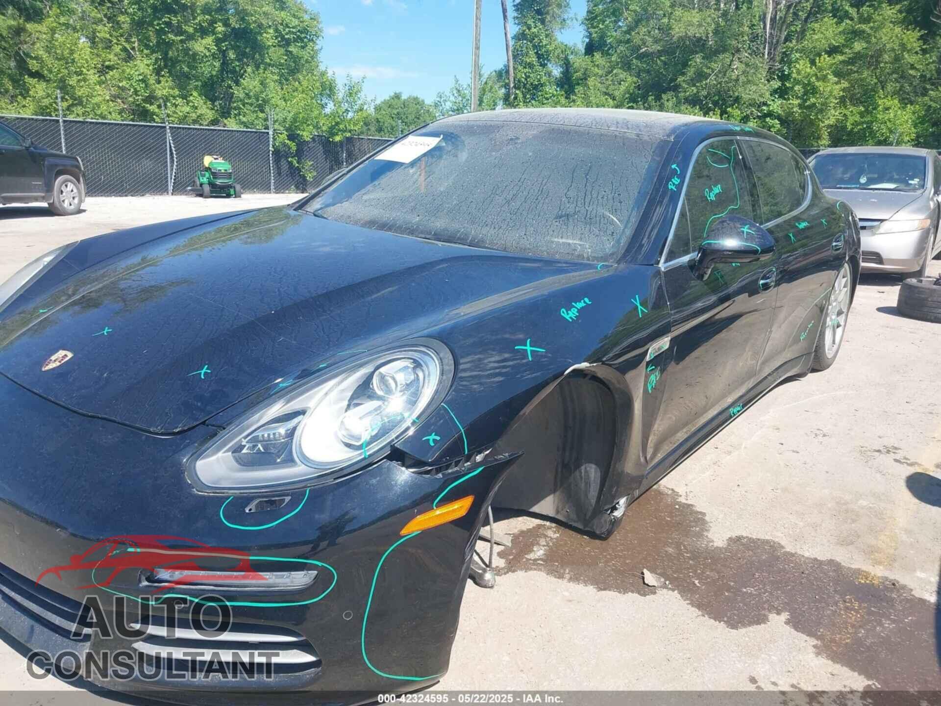 PORSCHE PANAMERA 2014 - WP0BB2A78EL062021
