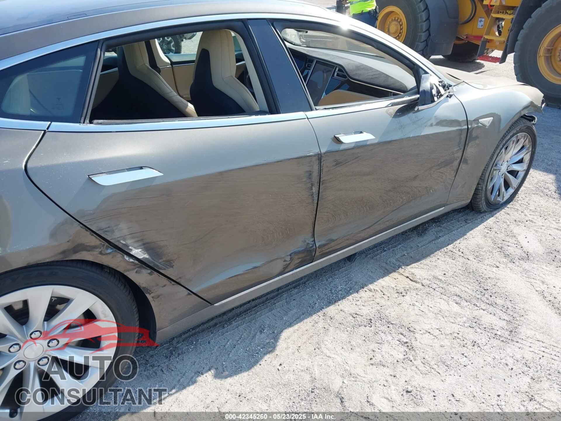 TESLA MODEL S 2016 - 5YJSA1E26GF159977