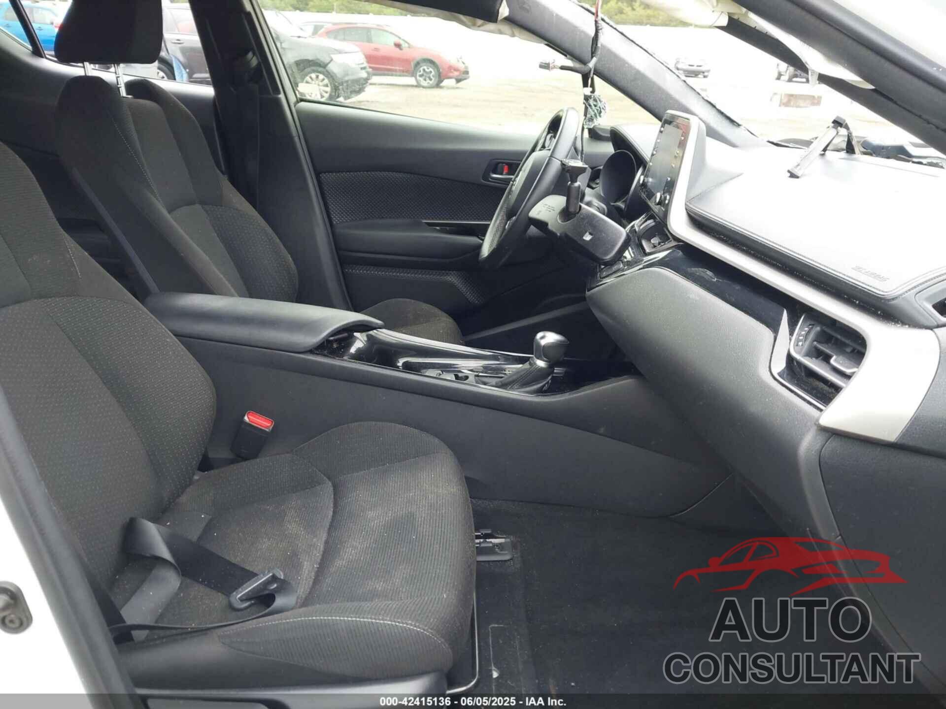 TOYOTA C-HR 2019 - JTNKHMBX8K1059373