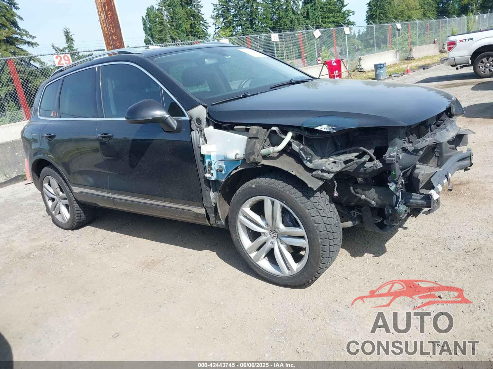 VOLKSWAGEN TOUAREG 2013 - WVGEF9BP9DD005002