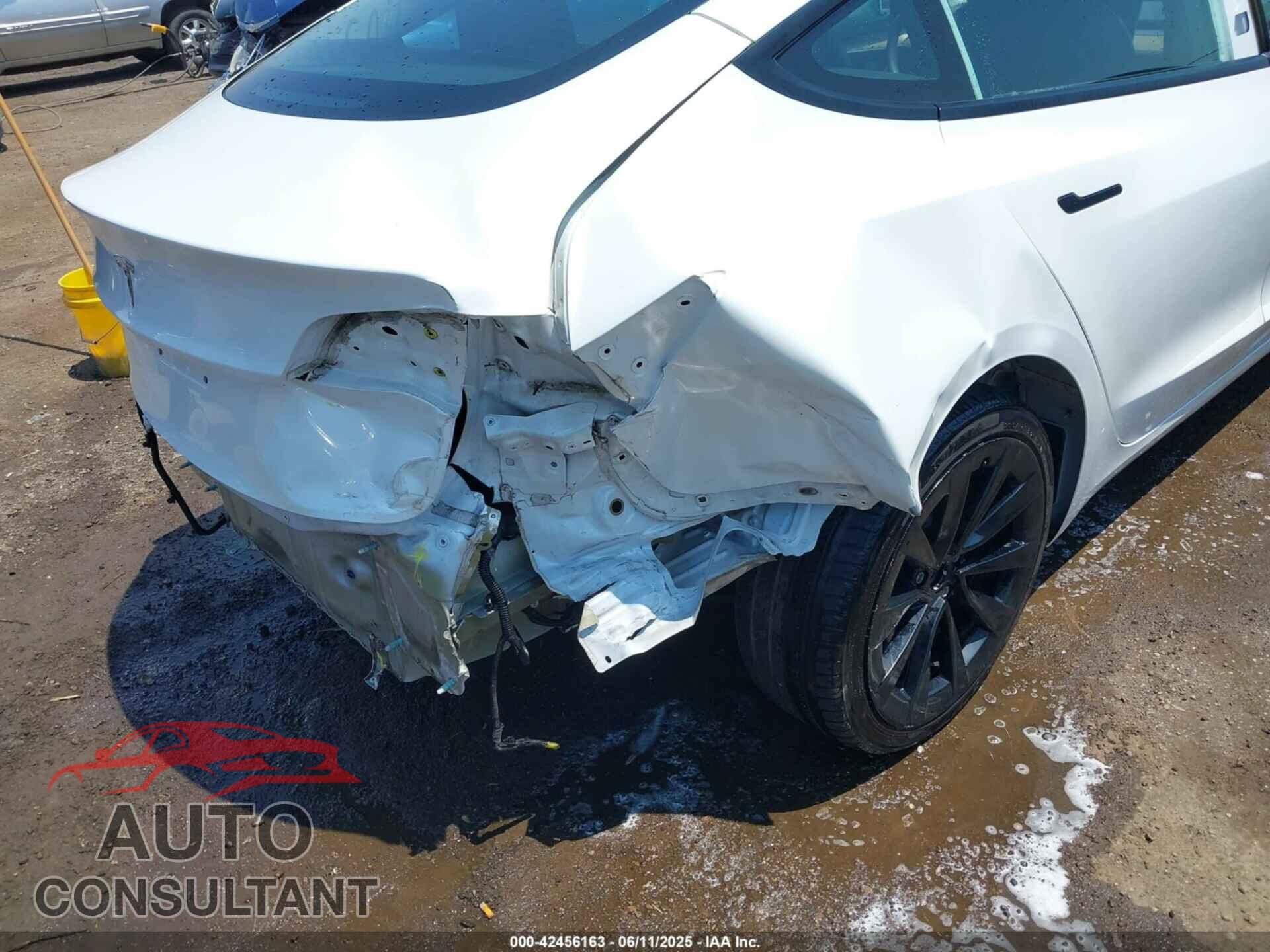 TESLA MODEL 3 2022 - 5YJ3E1EA2NF285962