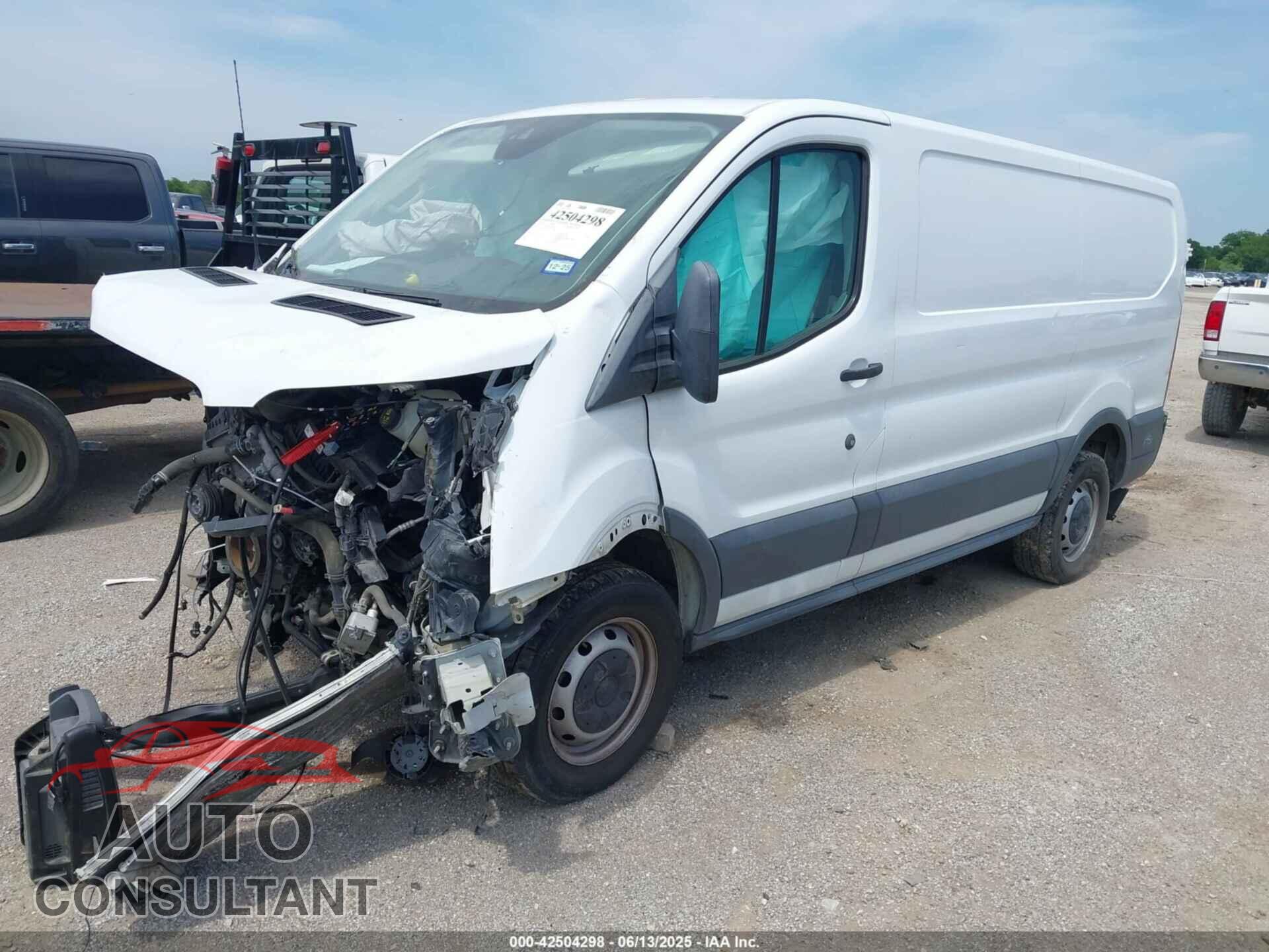 FORD TRANSIT-250 2018 - 1FTYR1YM3JKA06936