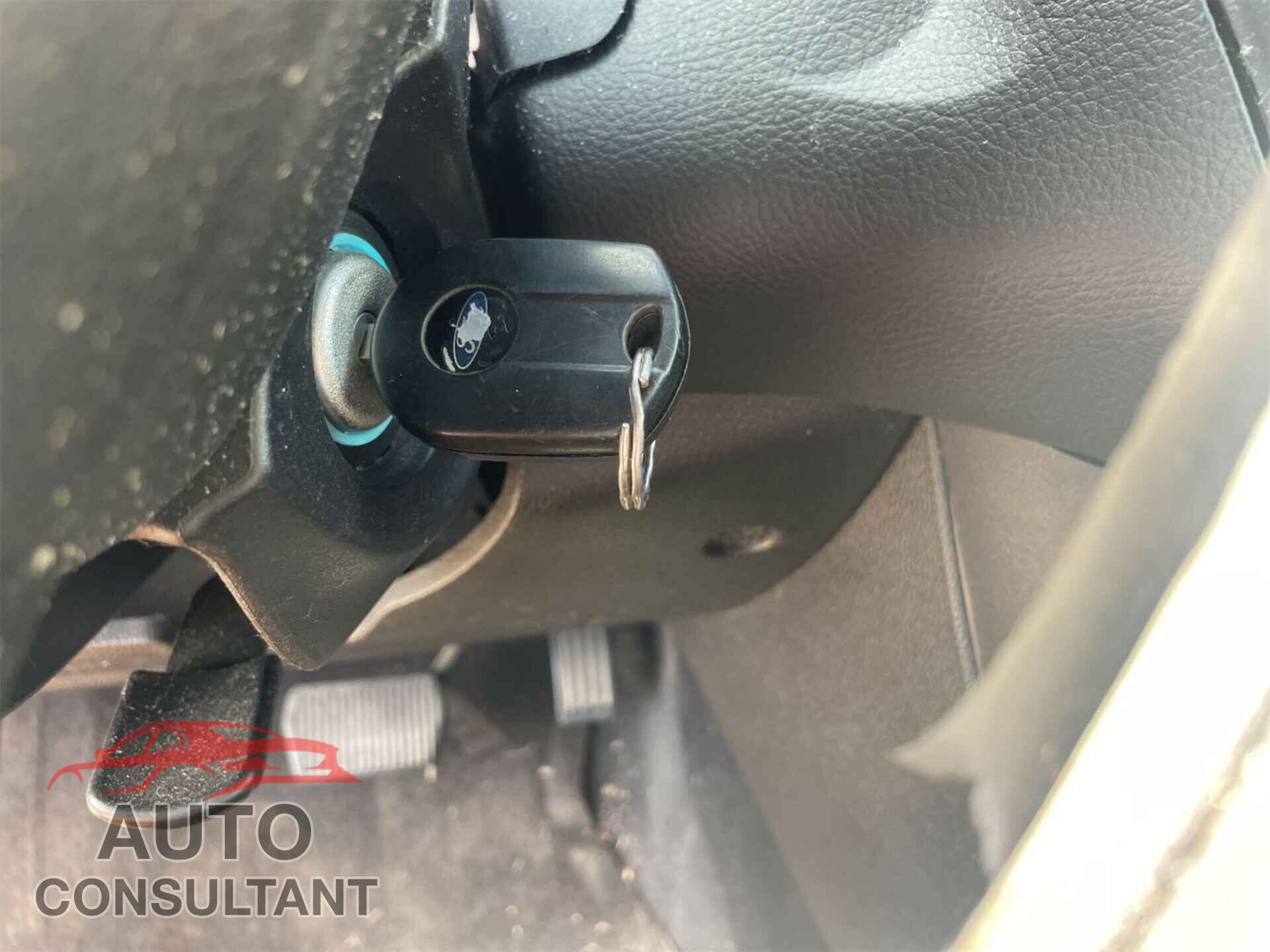 FORD FOCUS 2016 - 1FADP3E2XGL291646