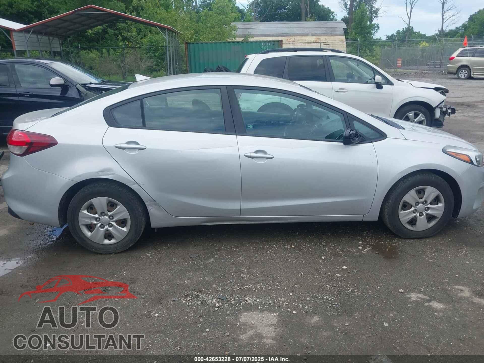 KIA FORTE 2017 - 3KPFL4A75HE041568