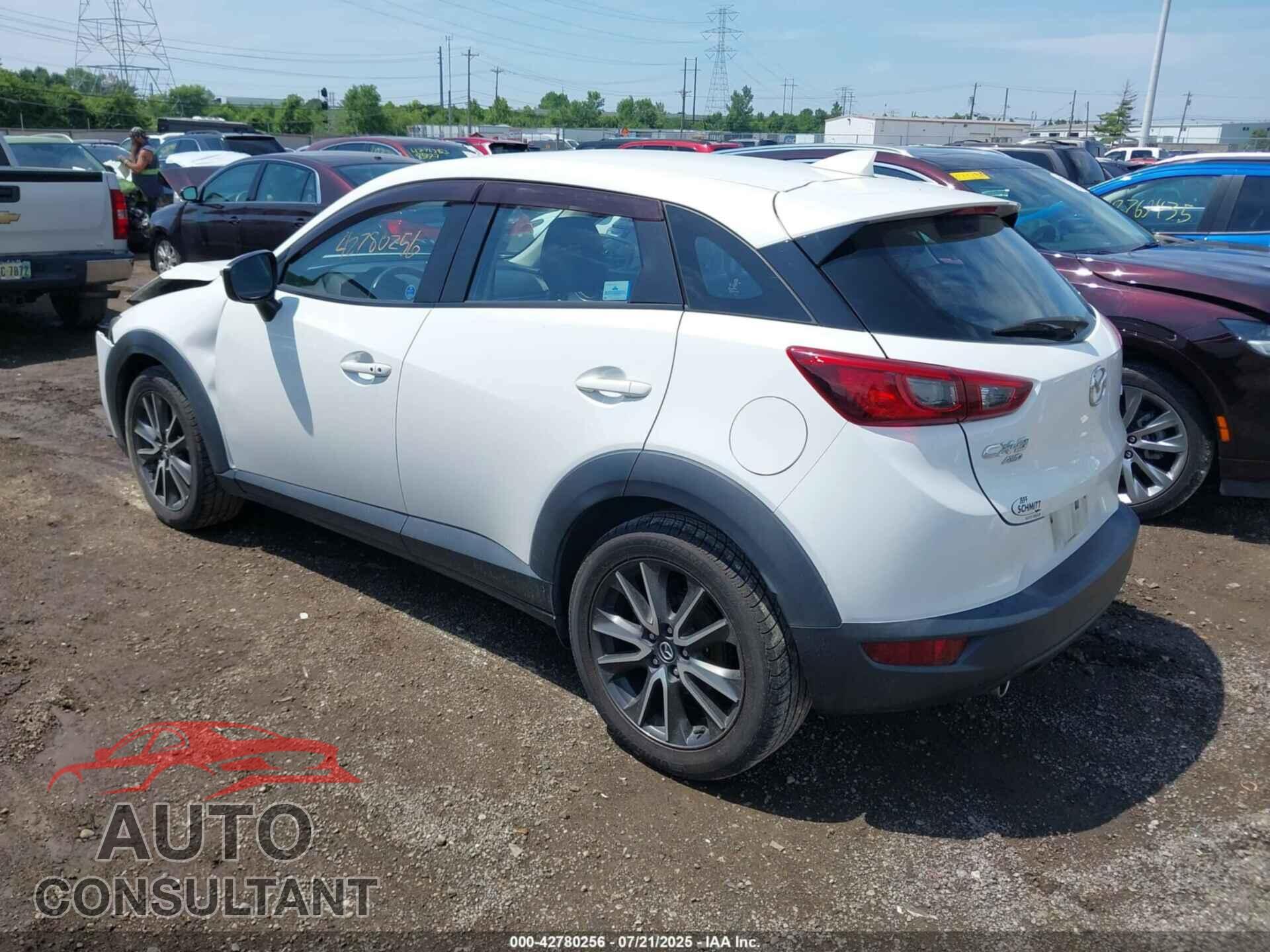 MAZDA CX-3 2017 - JM1DKFC79H0147209